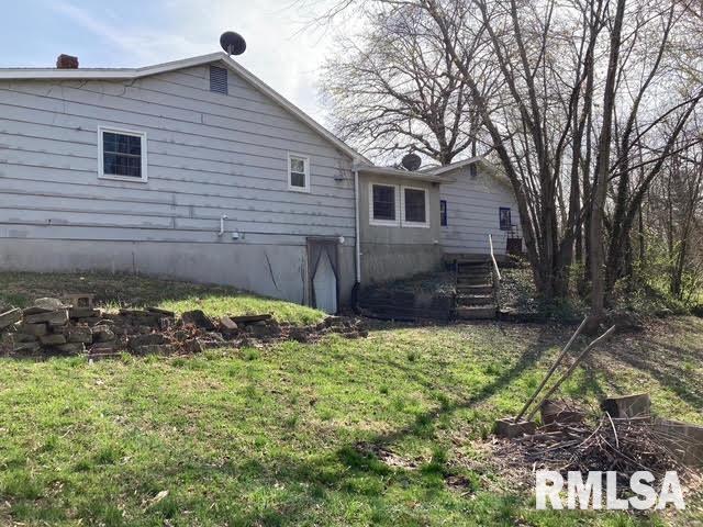 121 E Kinzie Street, Riverton, Illinois image 5