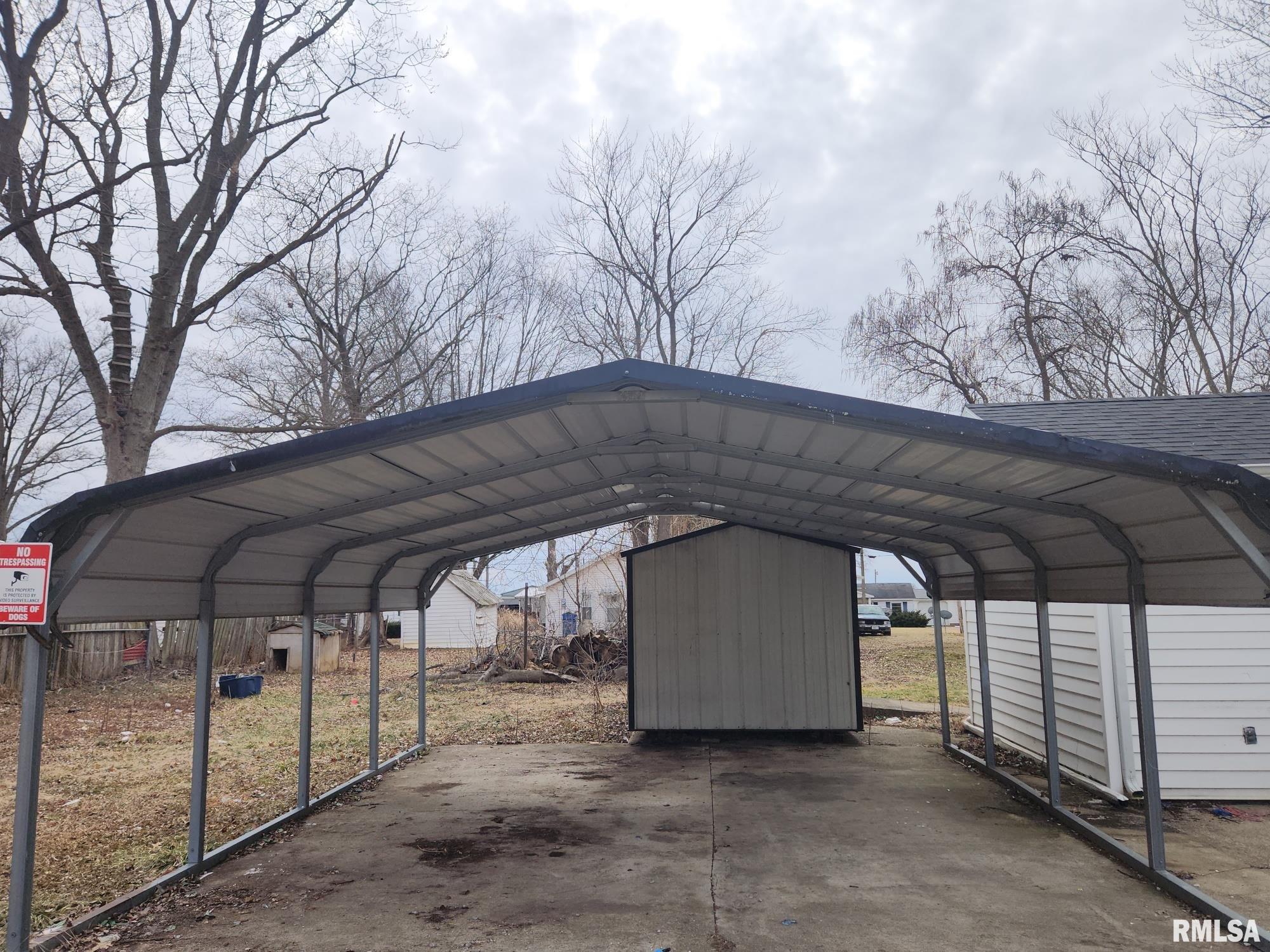 501 S Walnut Street, Wayne City, Illinois image 13