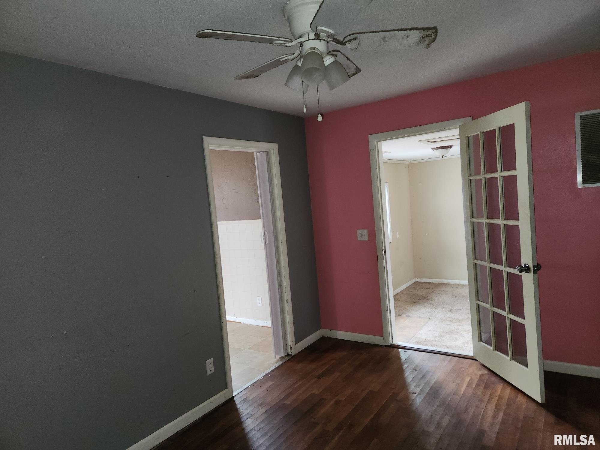 501 S Walnut Street, Wayne City, Illinois image 6