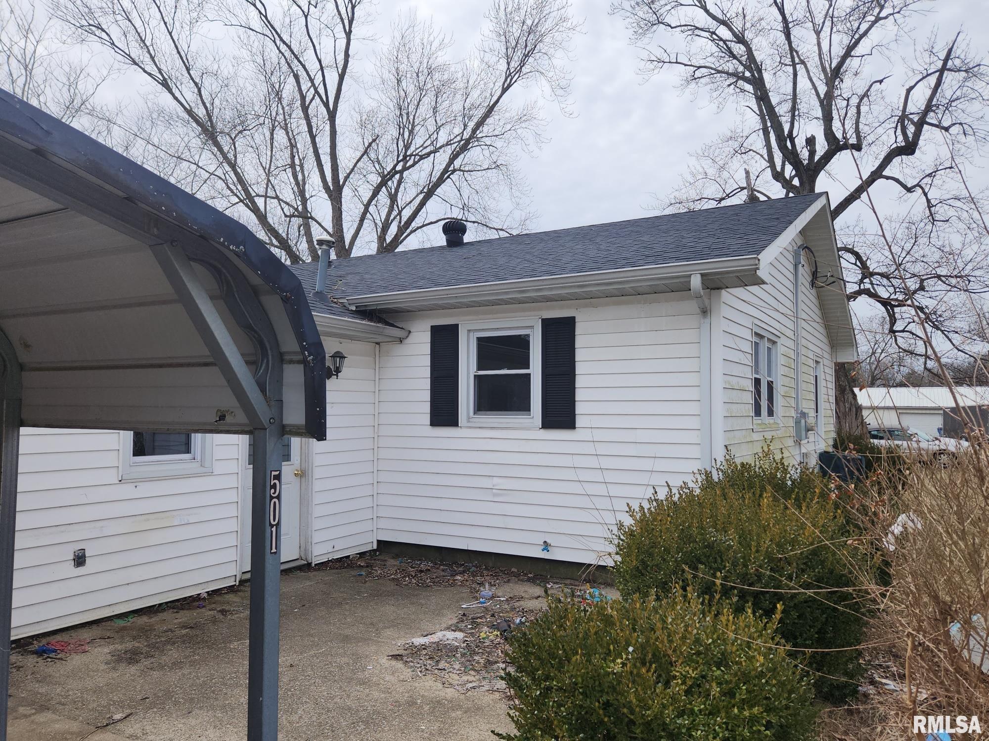 501 S Walnut Street, Wayne City, Illinois image 15
