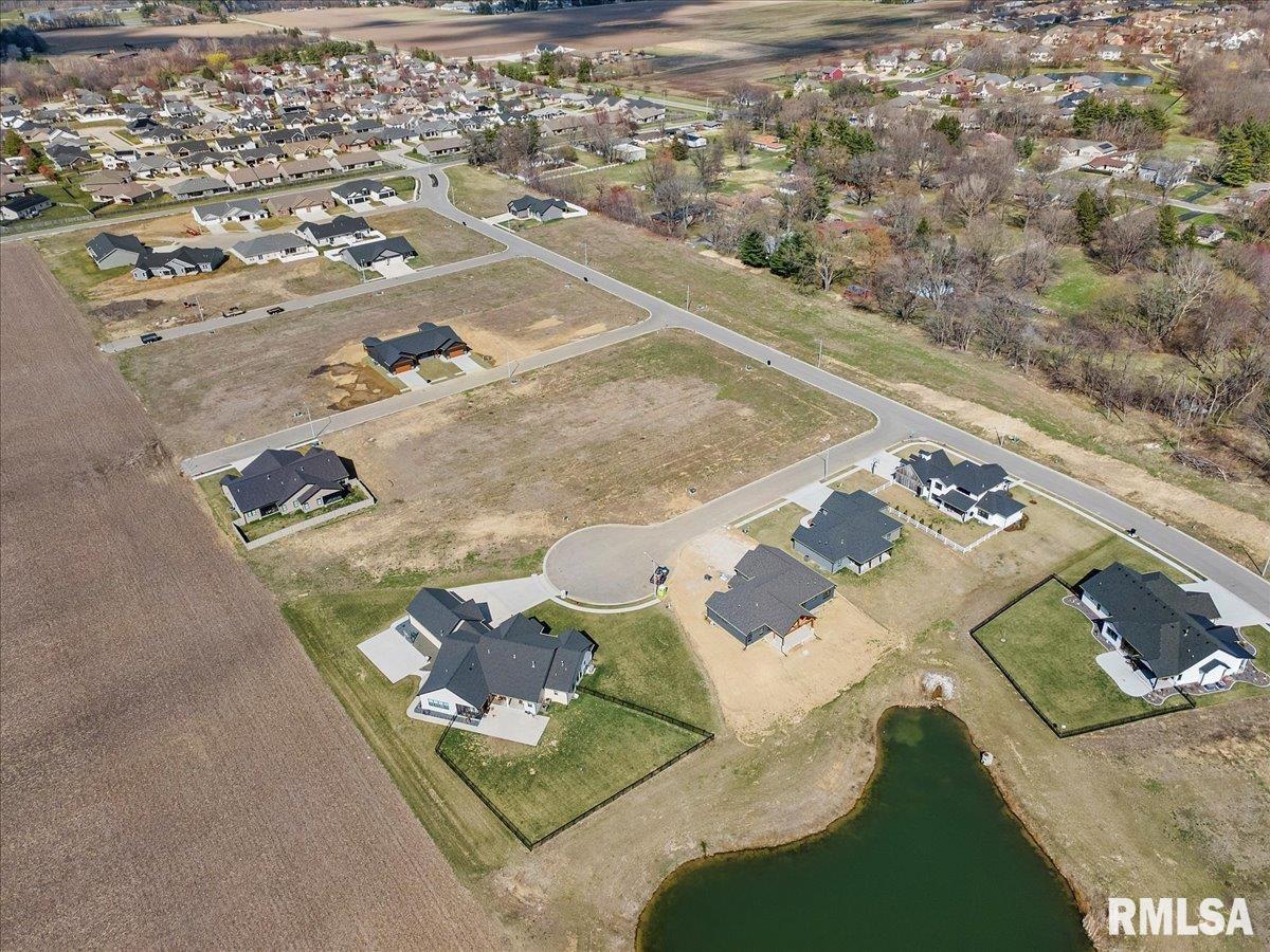 628 Sloan Drive, Springfield, Illinois image 11