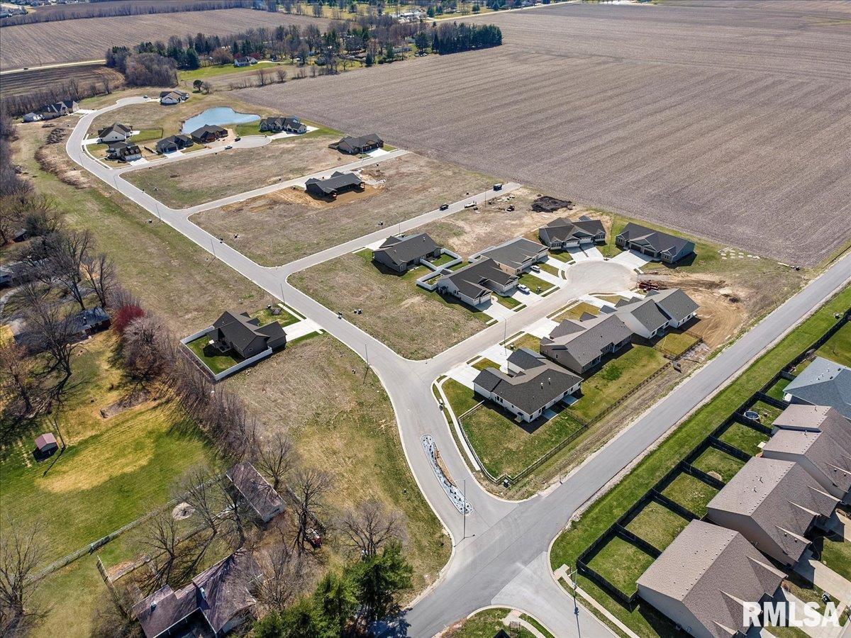 628 Sloan Drive, Springfield, Illinois image 13