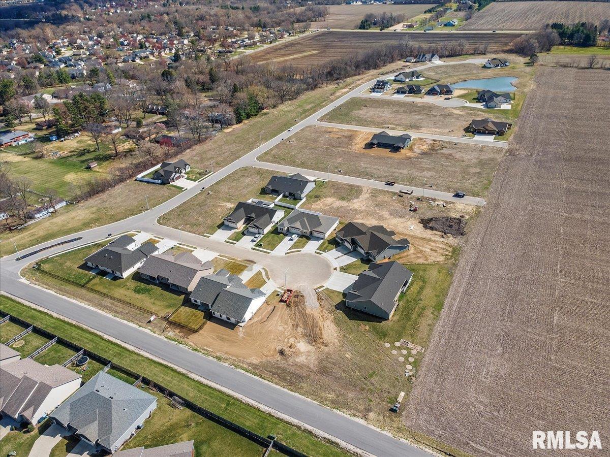 628 Sloan Drive, Springfield, Illinois image 14