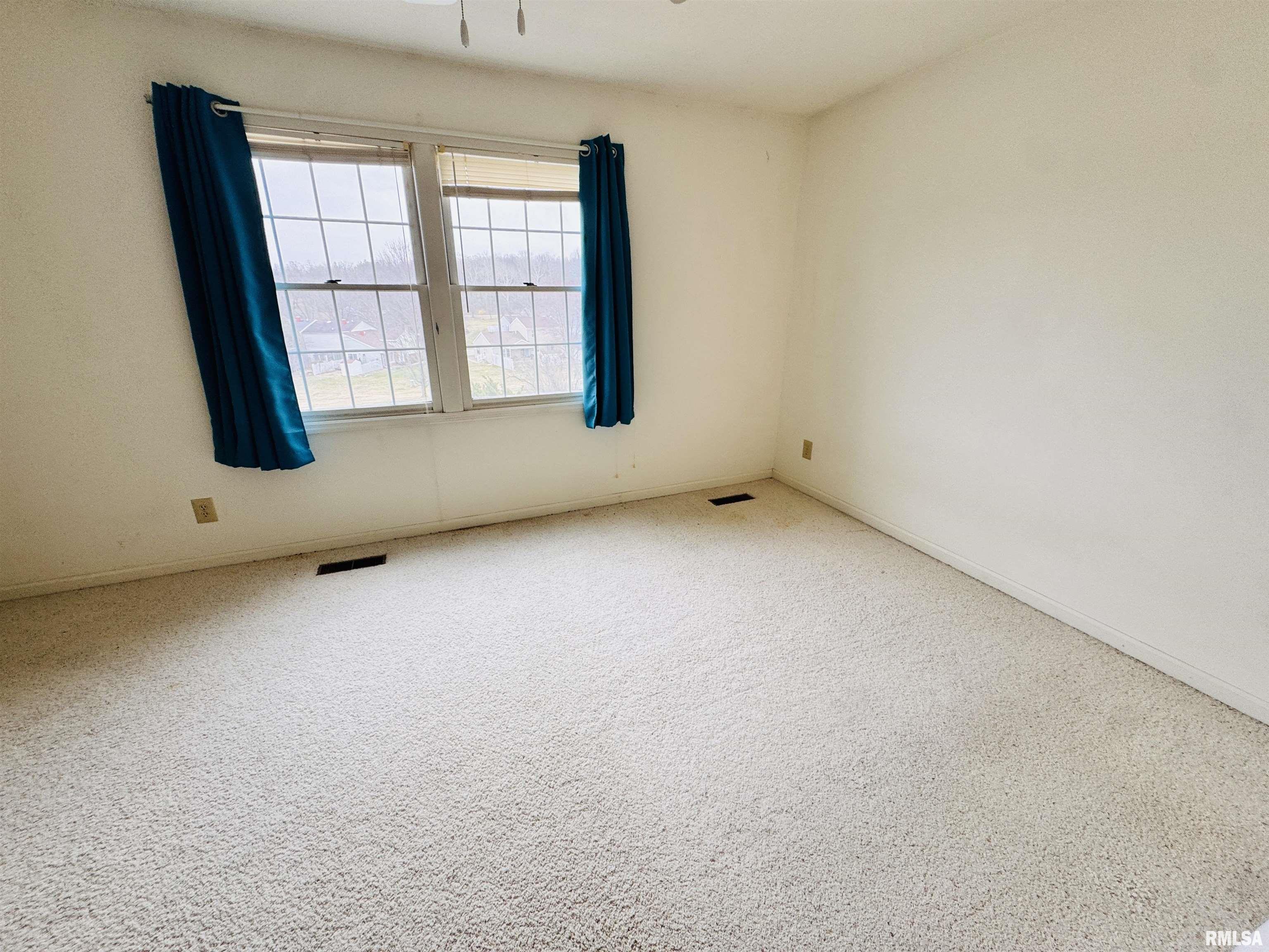 105 Arlington Drive, Macomb, Illinois image 14