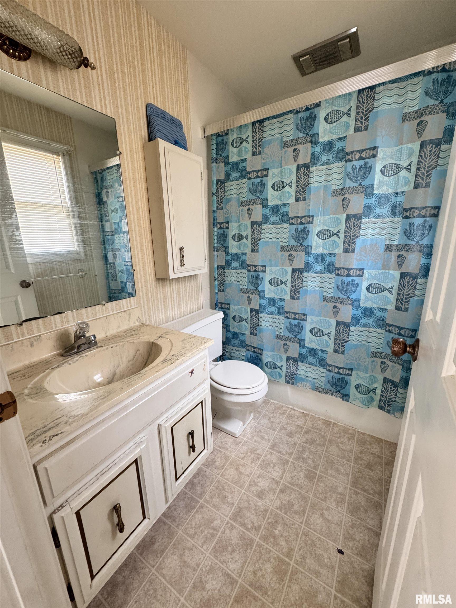 105 Arlington Drive, Macomb, Illinois image 13