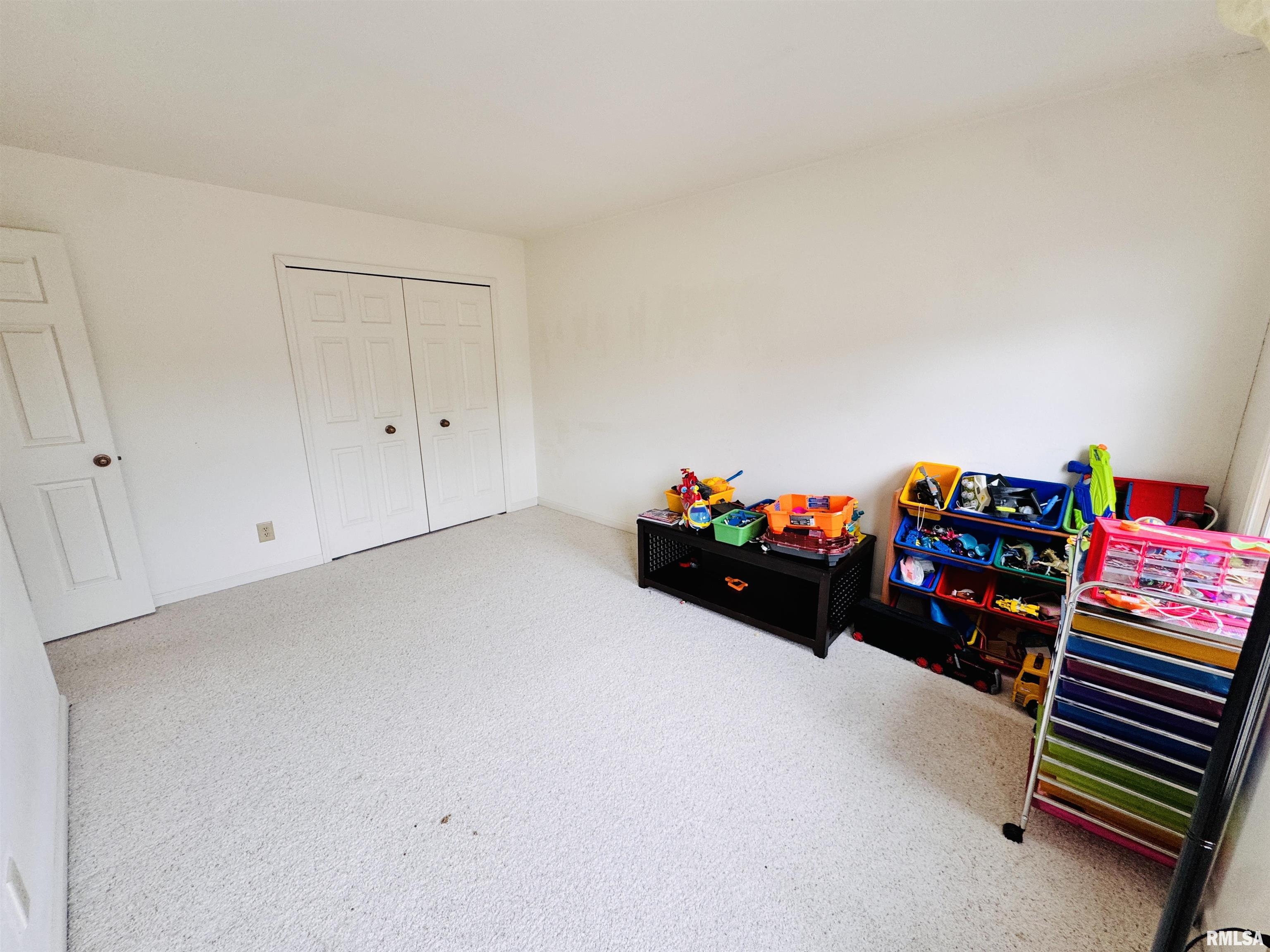 105 Arlington Drive, Macomb, Illinois image 8