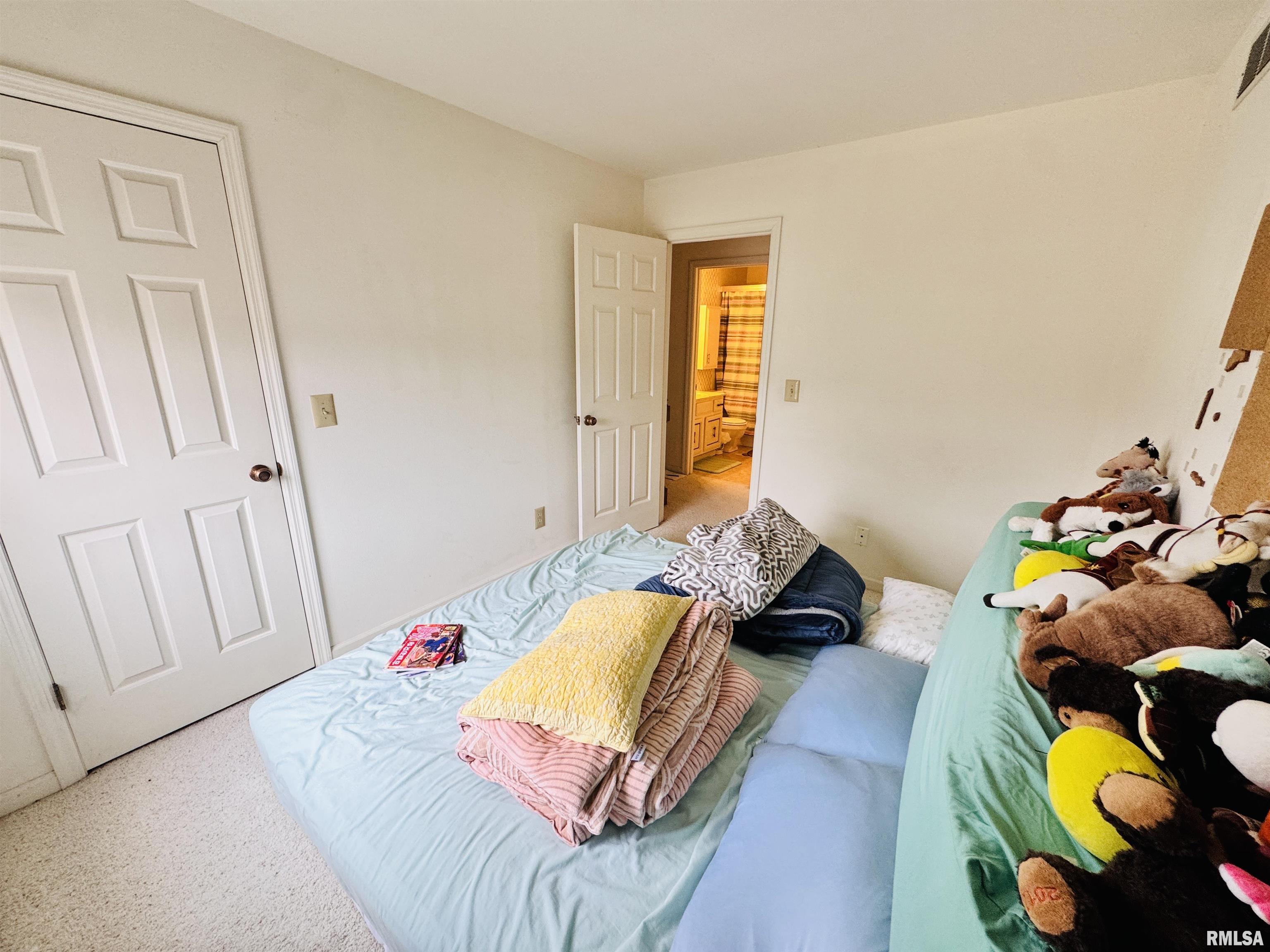 105 Arlington Drive, Macomb, Illinois image 11