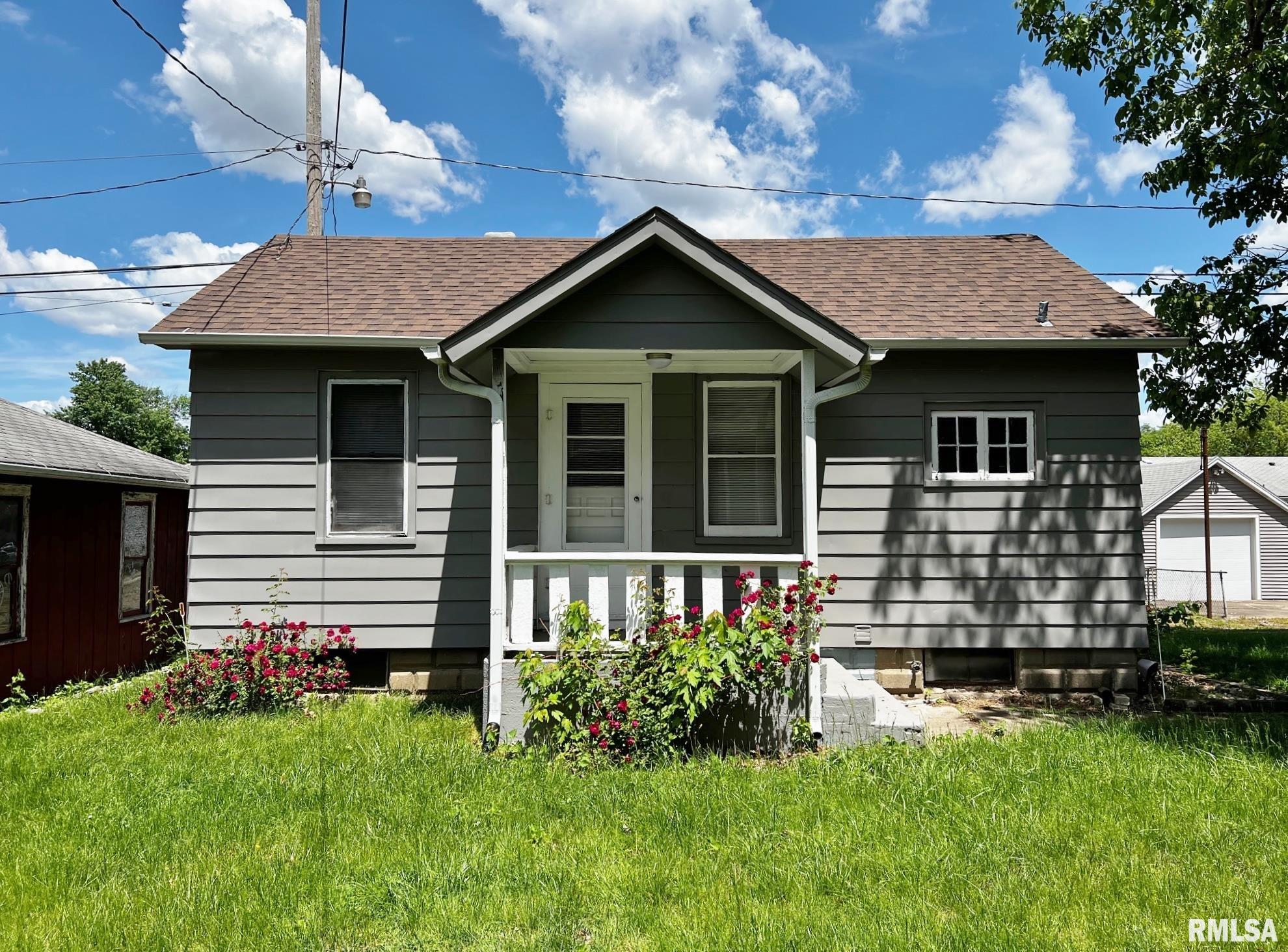 1113 & 1113 1/2 Charlotte Street, Pekin, Illinois image 27