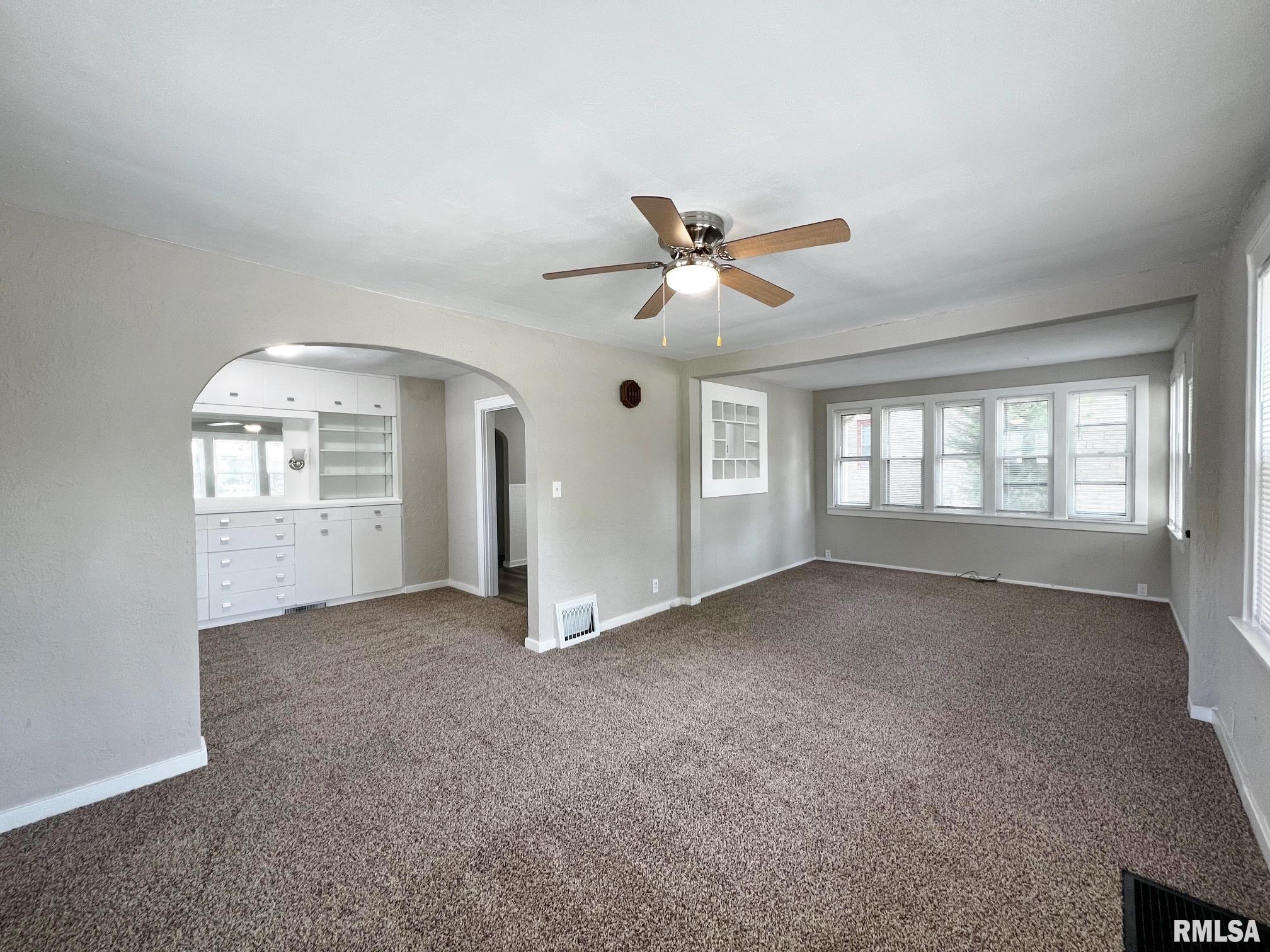1113 & 1113 1/2 Charlotte Street, Pekin, Illinois image 11