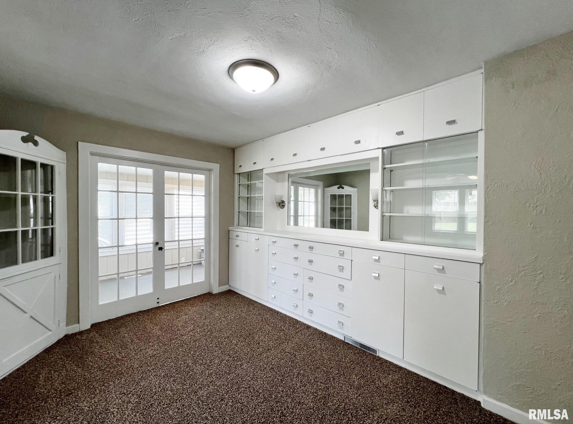 1113 & 1113 1/2 Charlotte Street, Pekin, Illinois image 12