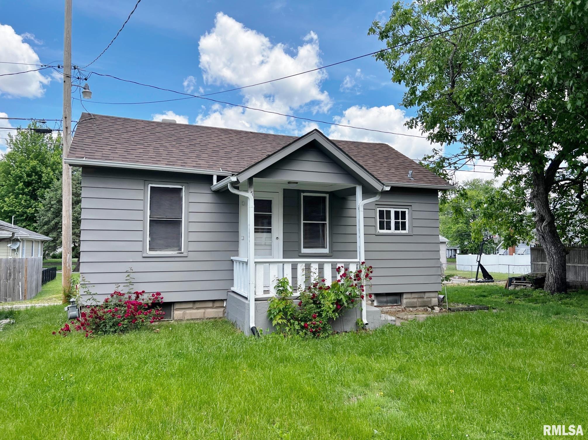 1113 & 1113 1/2 Charlotte Street, Pekin, Illinois image 28
