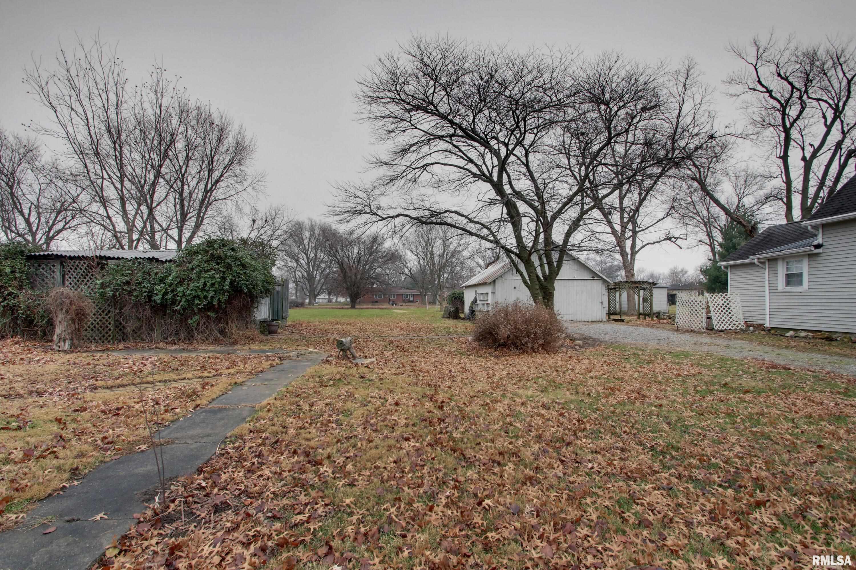 340 S Walnut Street, Hull, Illinois image 23