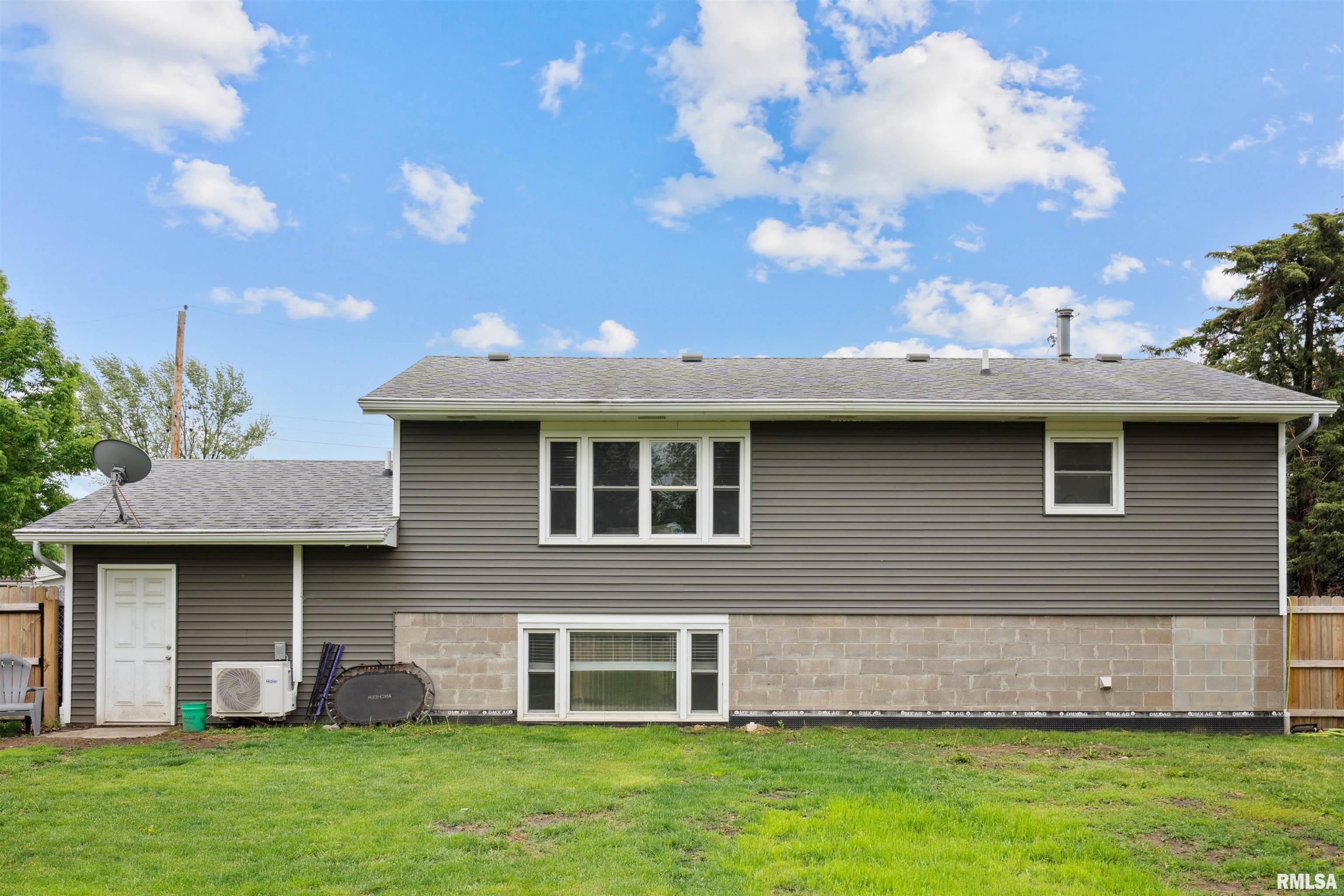 621 E Locust Street, Geneseo, Illinois image 16