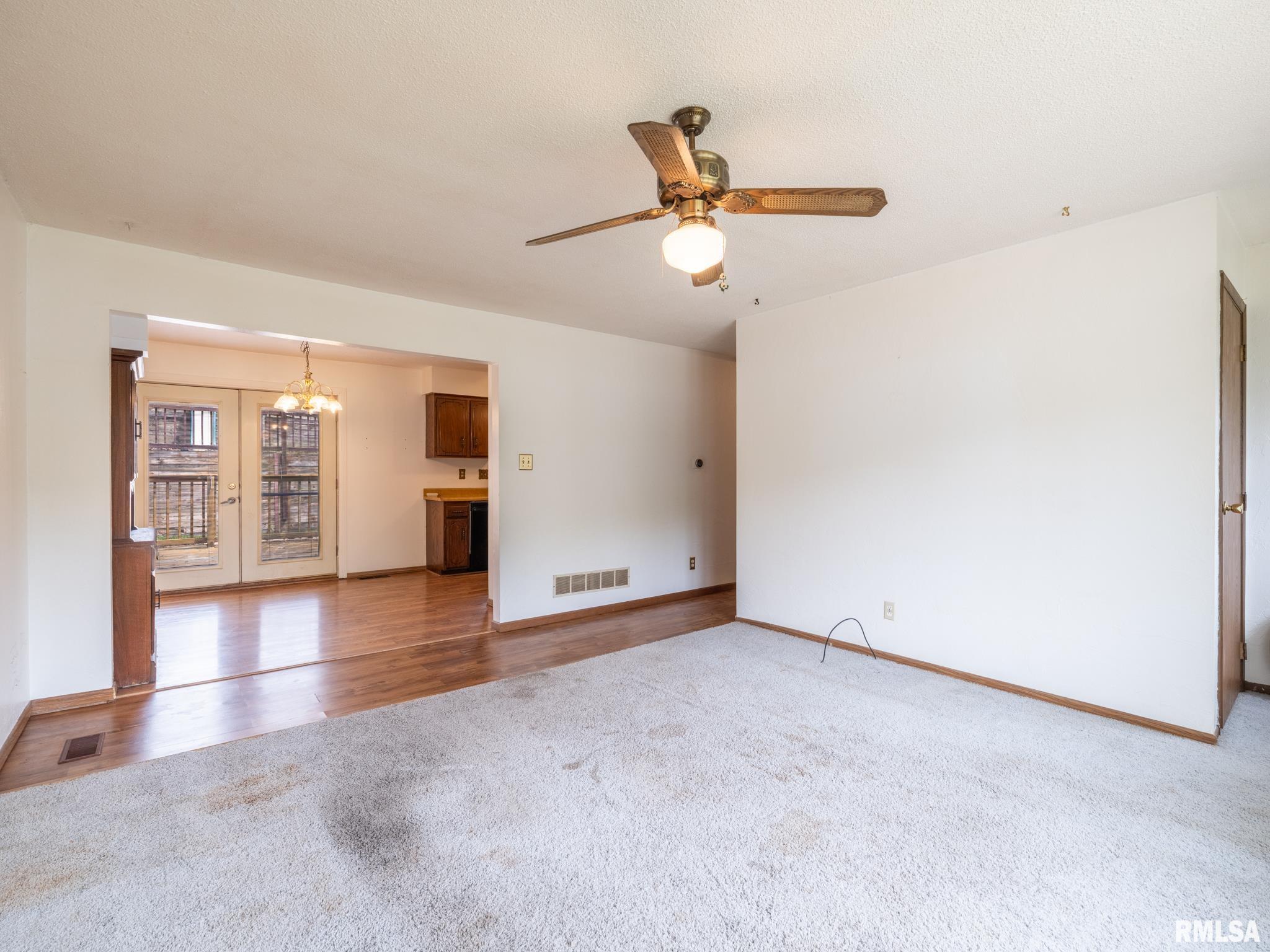 724 N Sunset Drive, Peoria, Illinois image 10