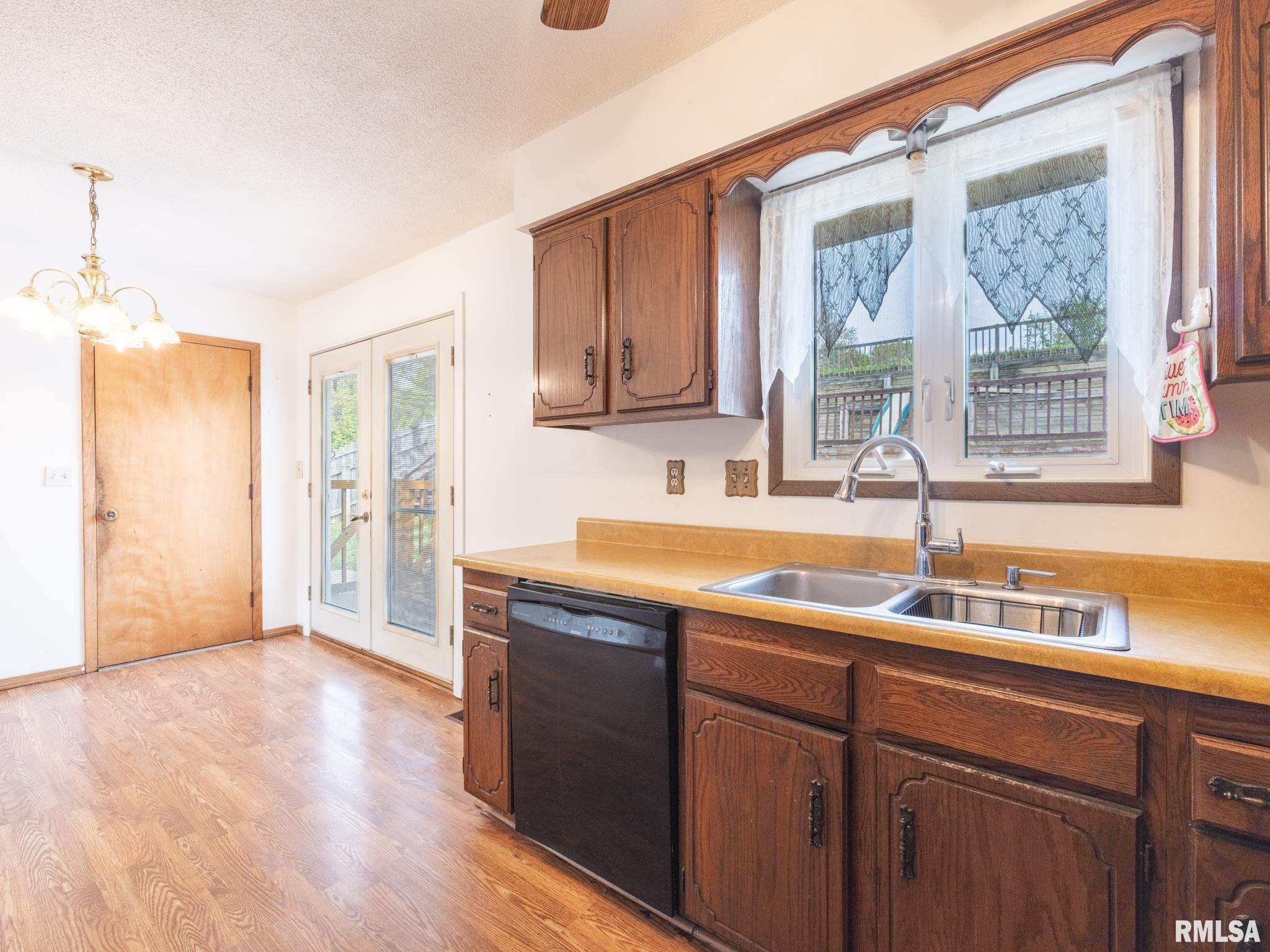 724 N Sunset Drive, Peoria, Illinois image 18