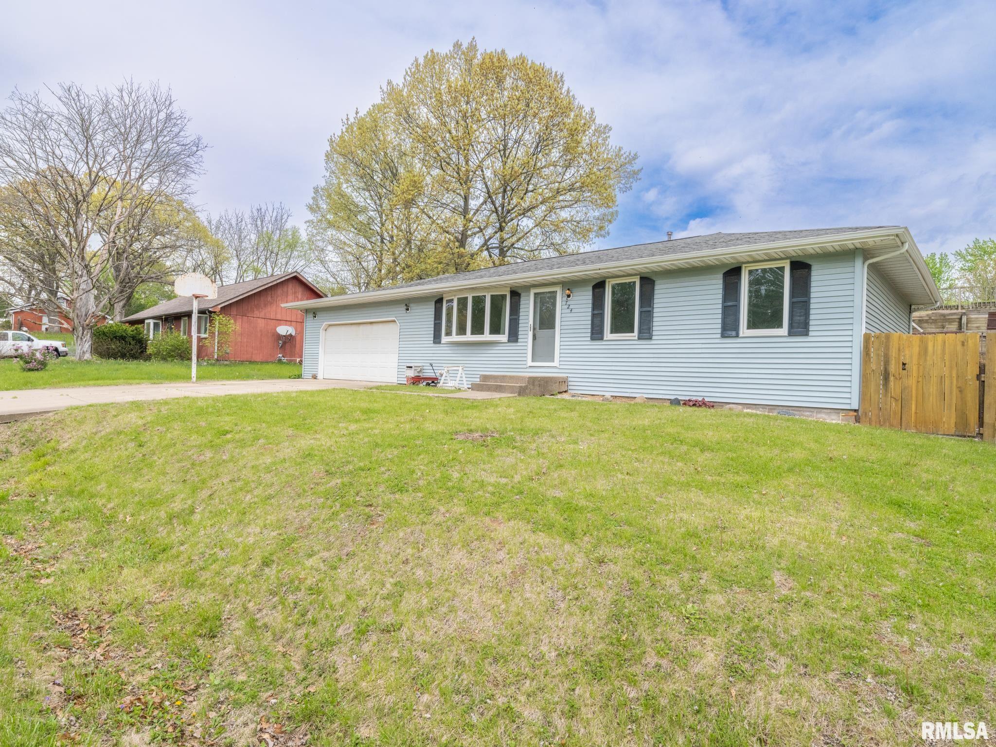 724 N Sunset Drive, Peoria, Illinois image 3