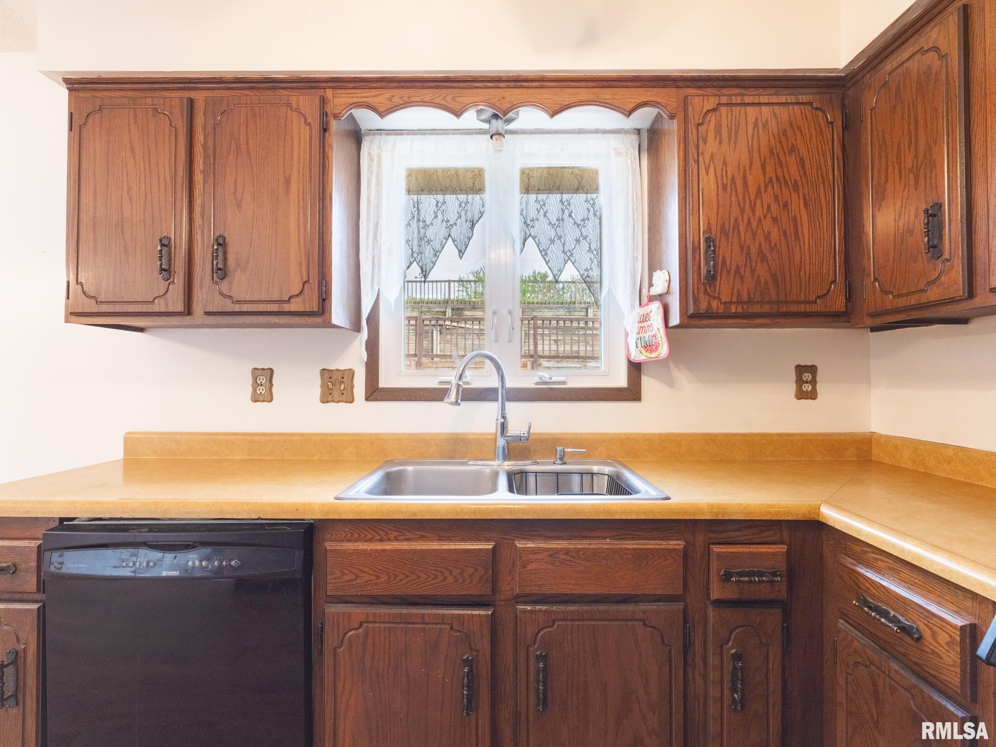724 N Sunset Drive, Peoria, Illinois image 17