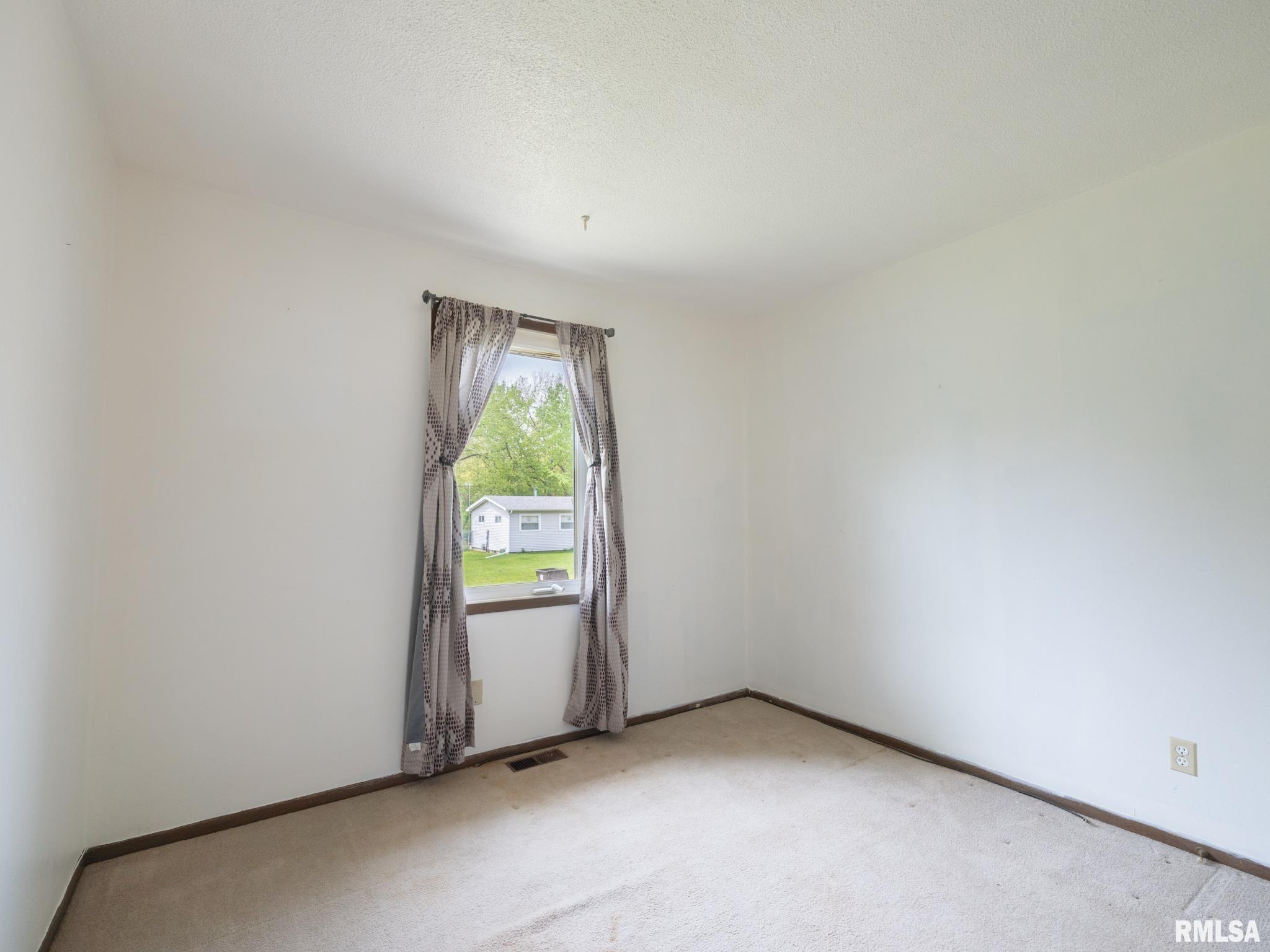 724 N Sunset Drive, Peoria, Illinois image 27