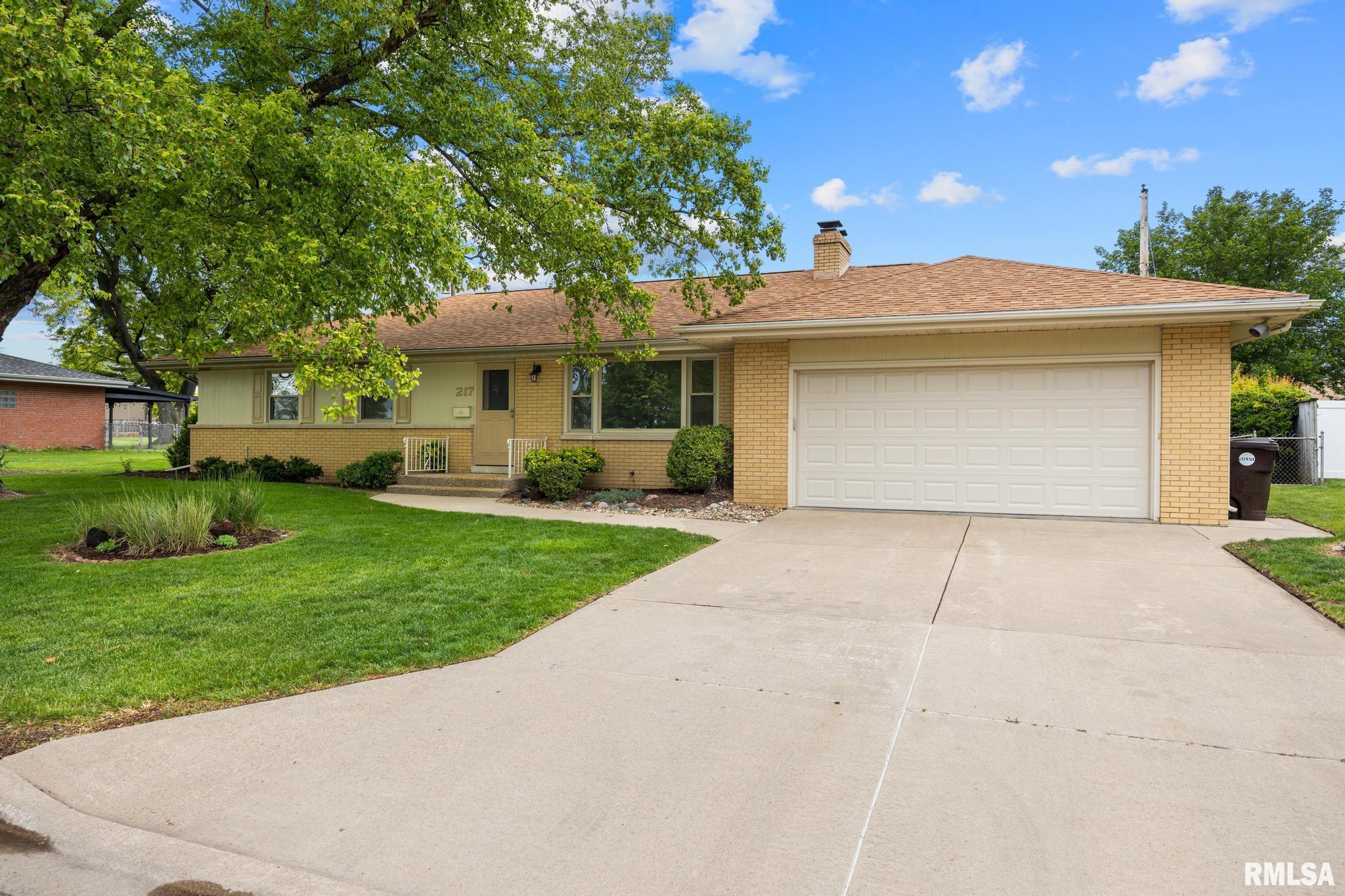 217 E Hazelwood Street, Morton, Illinois image 2