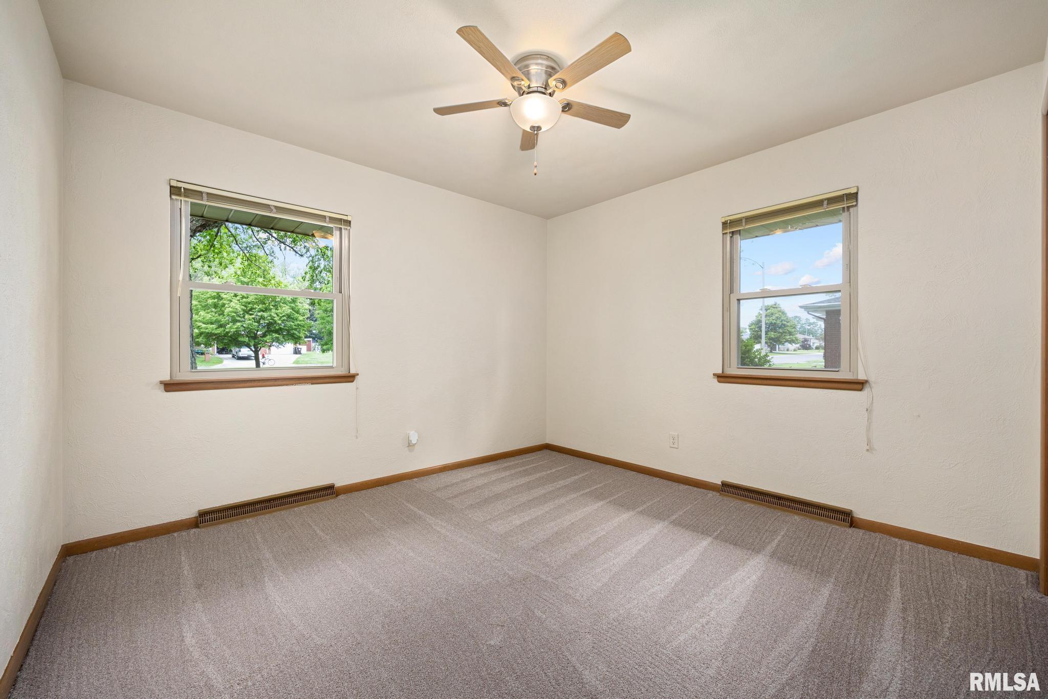 217 E Hazelwood Street, Morton, Illinois image 17