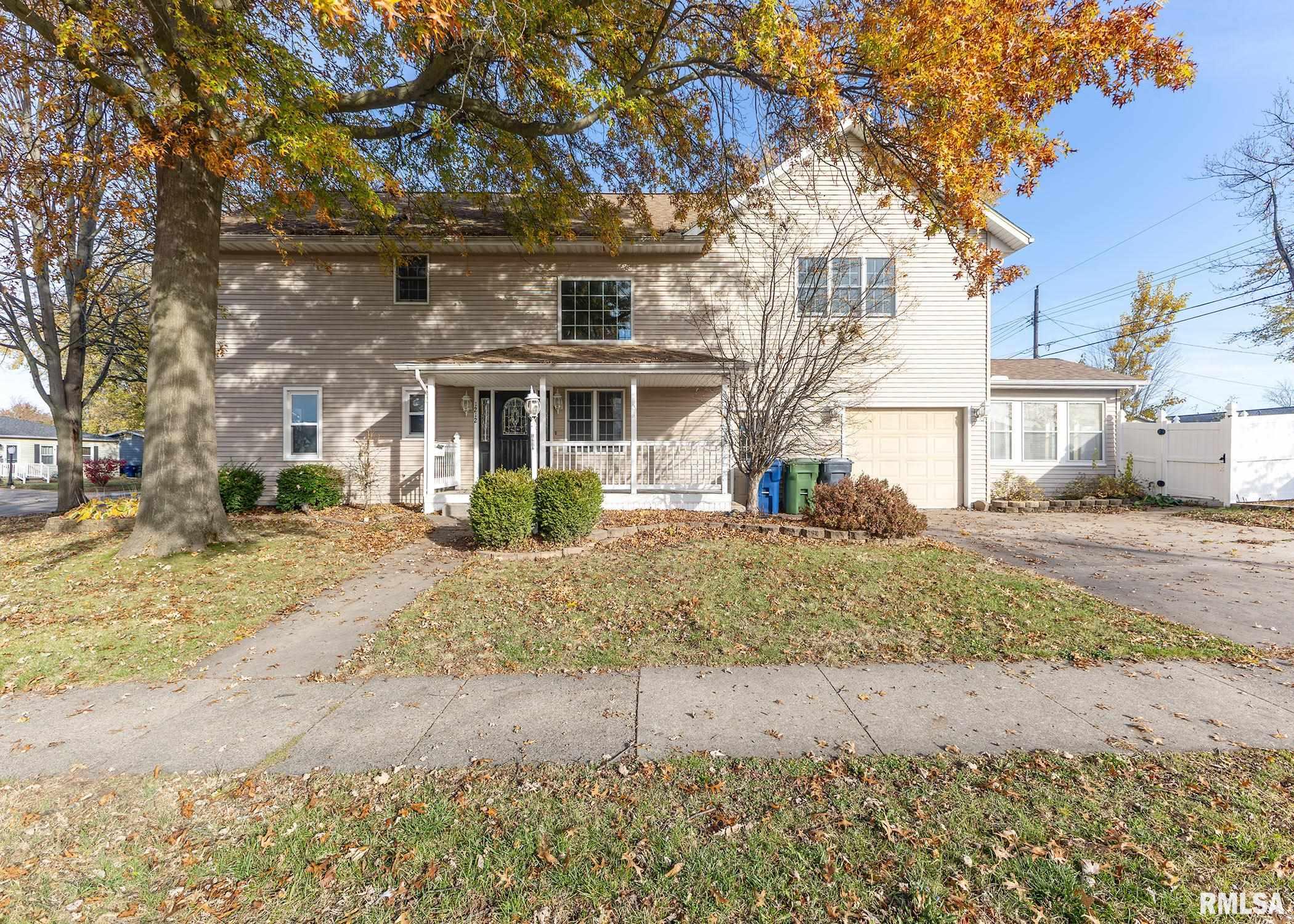 1212 11th Avenue North, Clinton, Iowa image 1