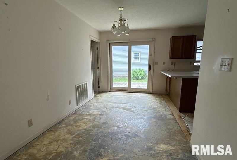 210 N State Street, Christopher, Illinois image 11
