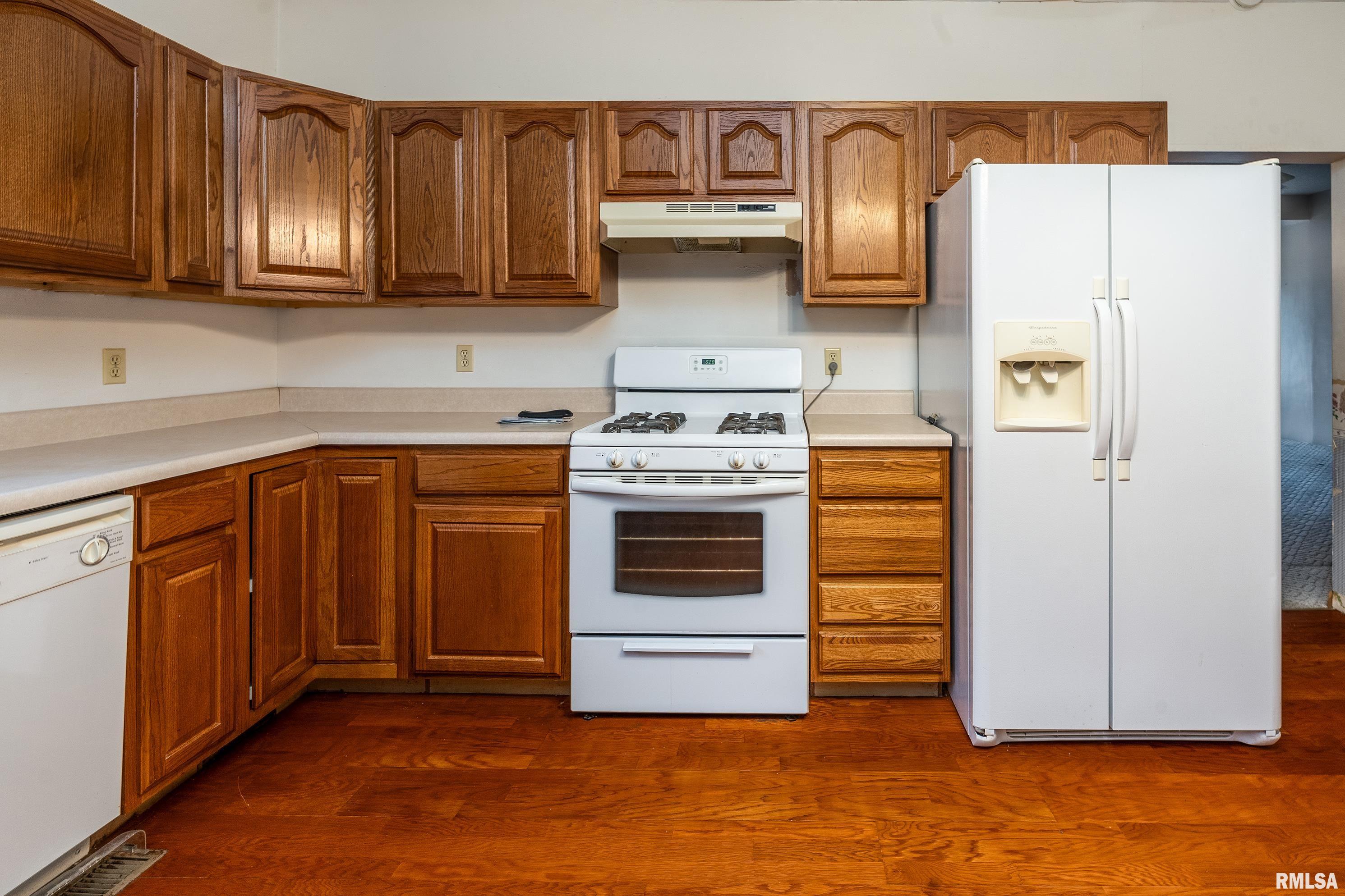 305 W Goodall Street, Marion, Illinois image 8