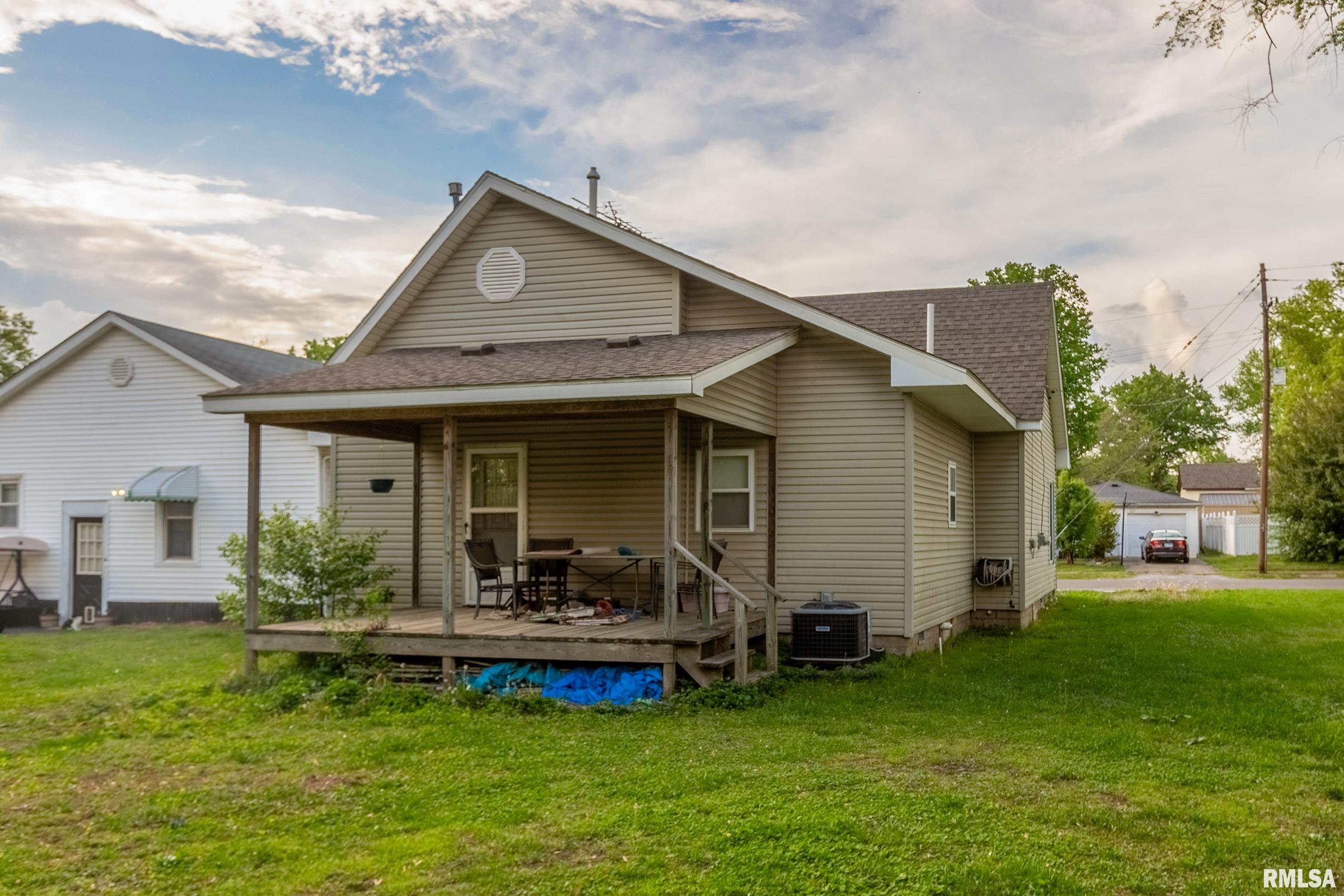 305 W Goodall Street, Marion, Illinois image 19