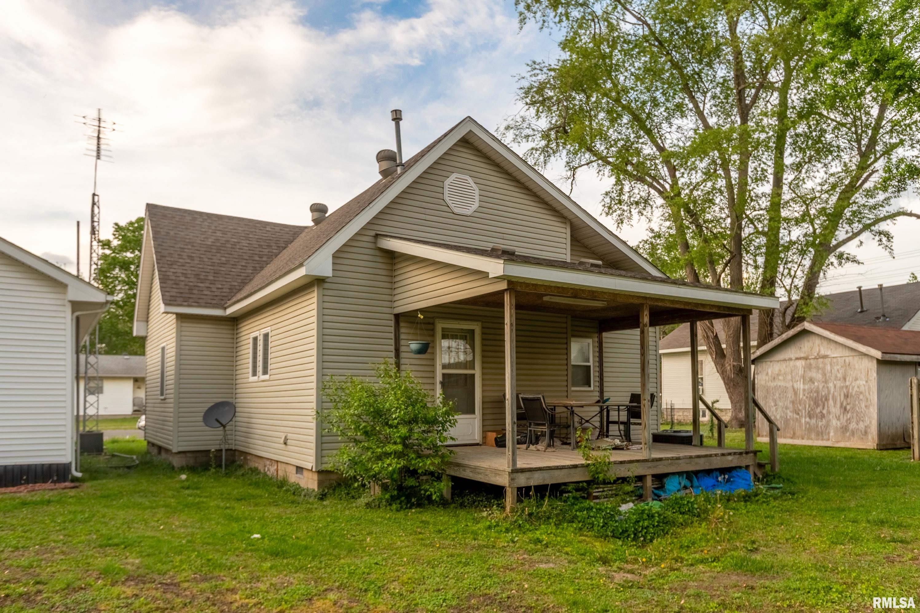 305 W Goodall Street, Marion, Illinois image 20