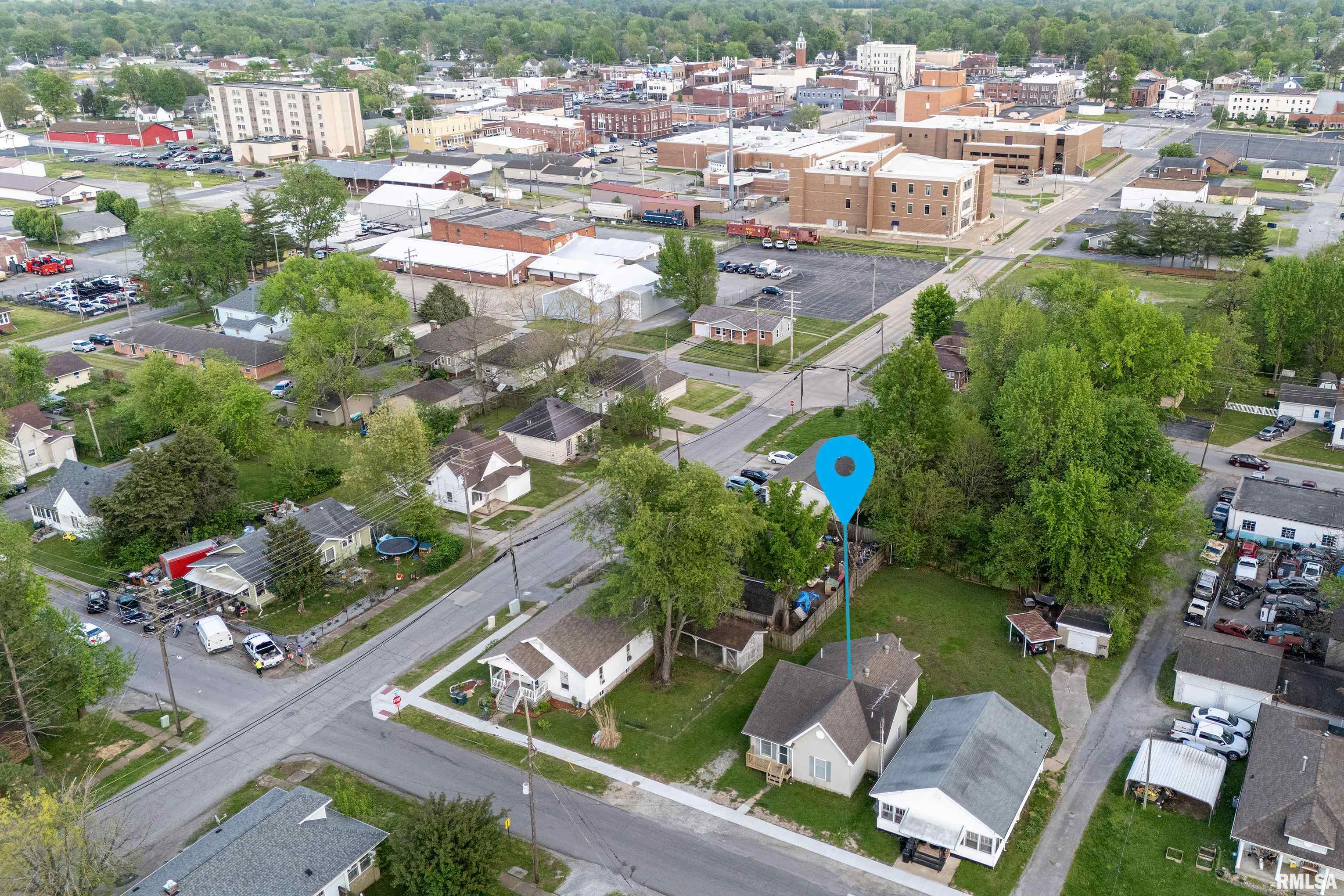 305 W Goodall Street, Marion, Illinois image 21