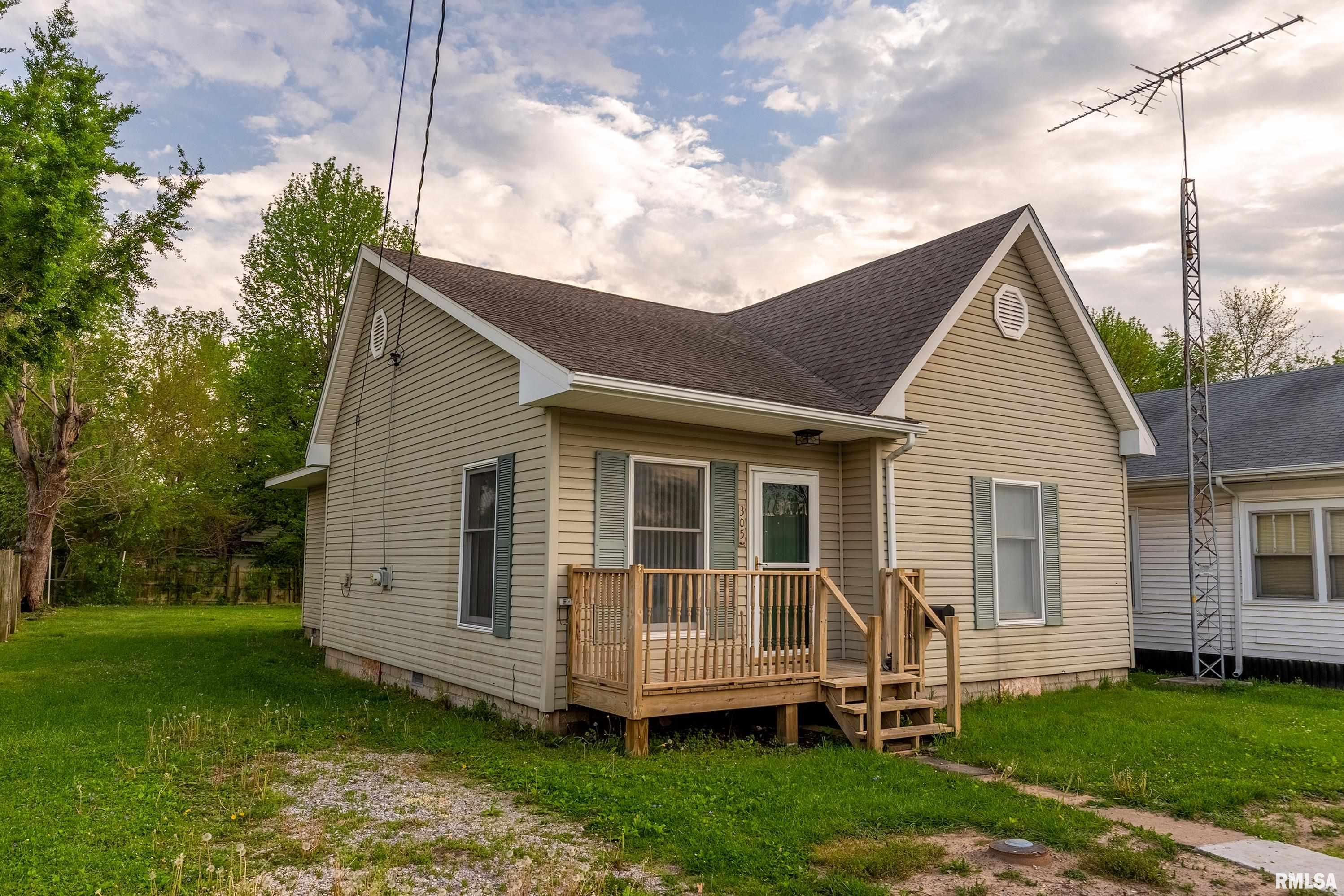 305 W Goodall Street, Marion, Illinois image 1