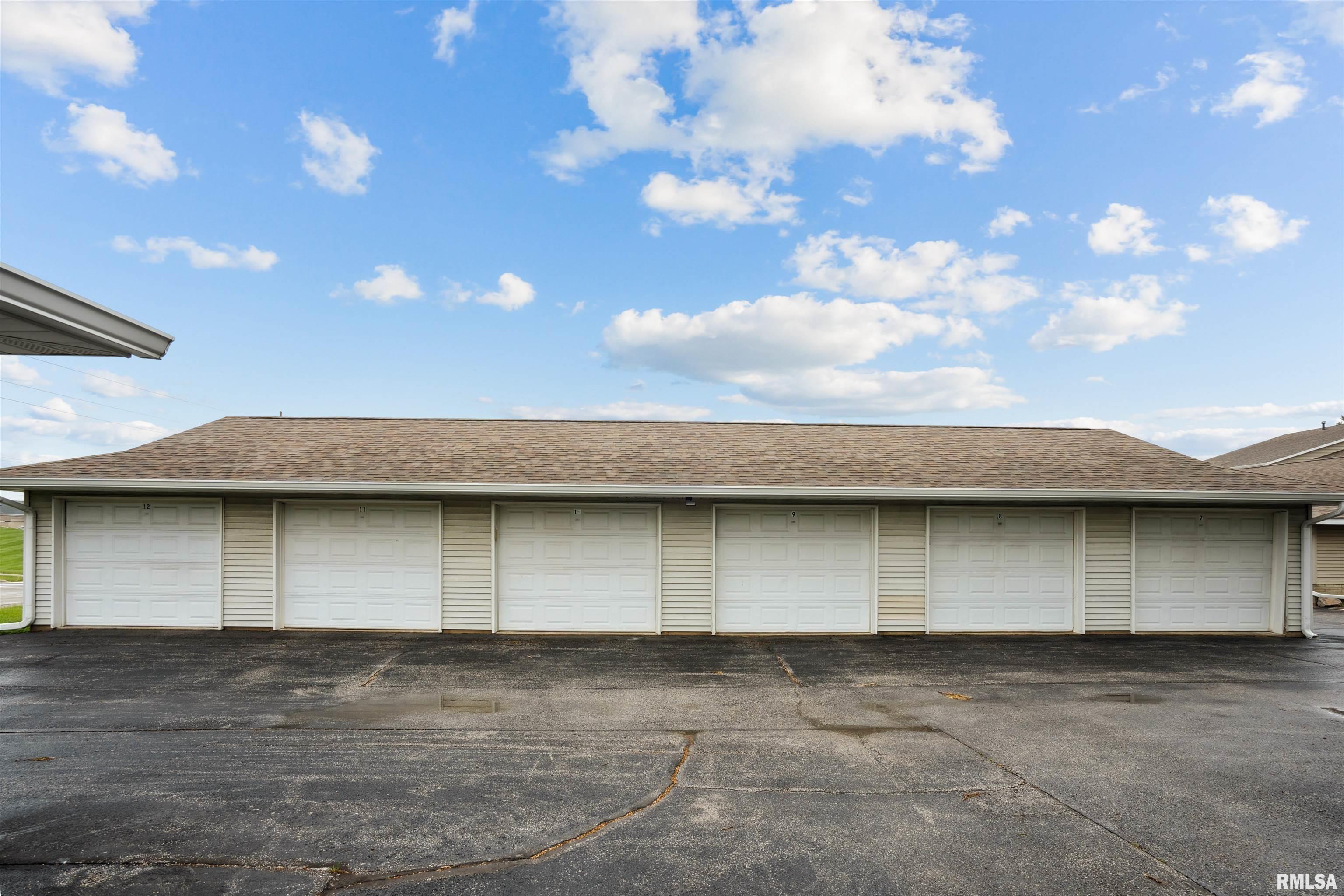 4165 Mallard Court #11, Bettendorf, Iowa image 17
