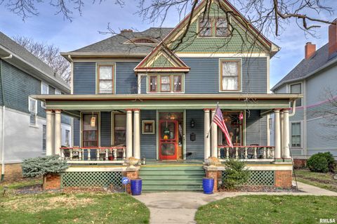 Homes For Sale - 1419 W Moss Avenue<br/> Peoria, IL 61606