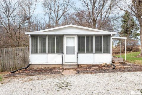 Homes For Sale - 1055 2nd Street<br/> Marshall County, Camp Grove, IL 61424