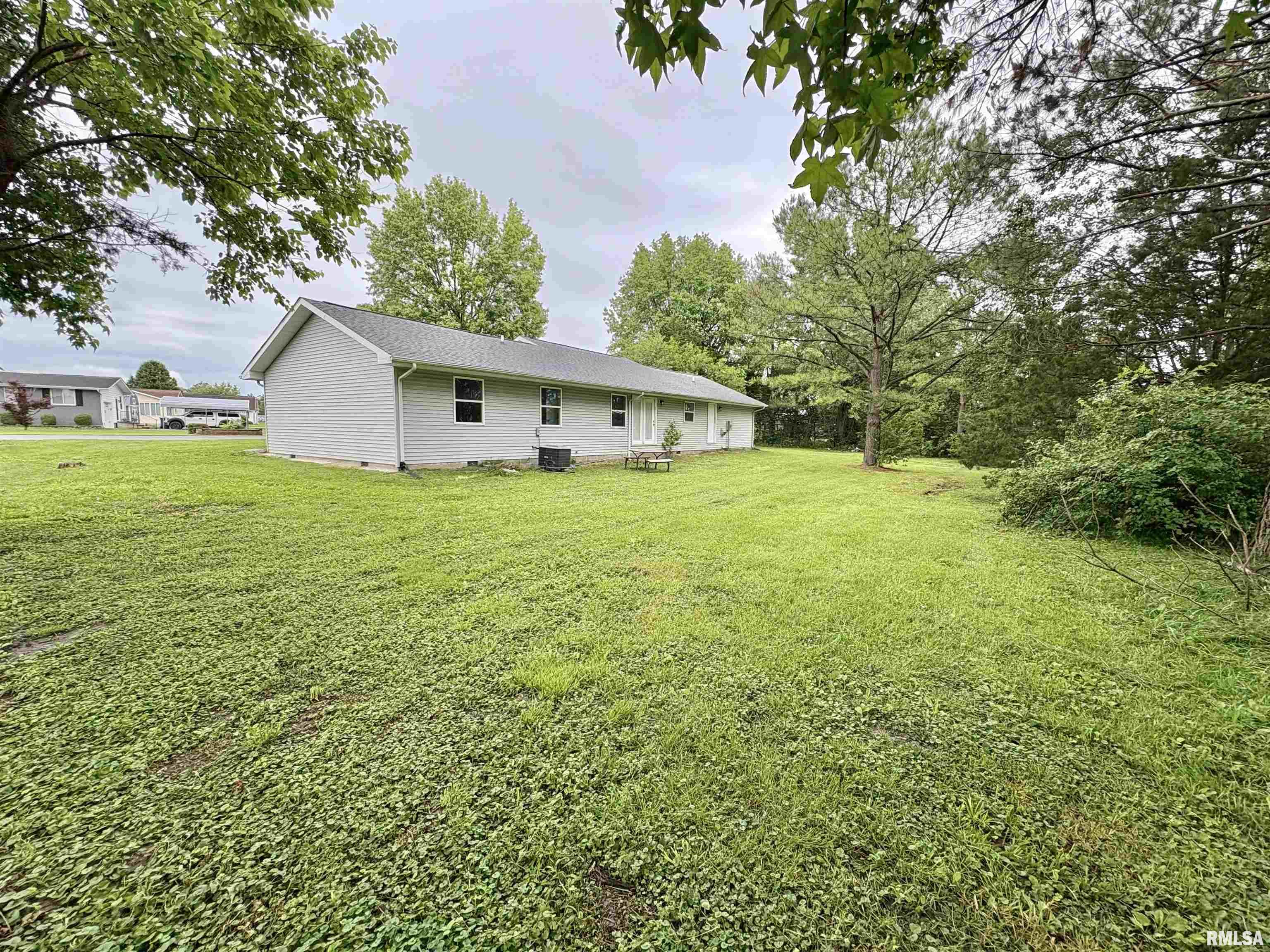 910 Fairlane Drive, Marion, Illinois image 6