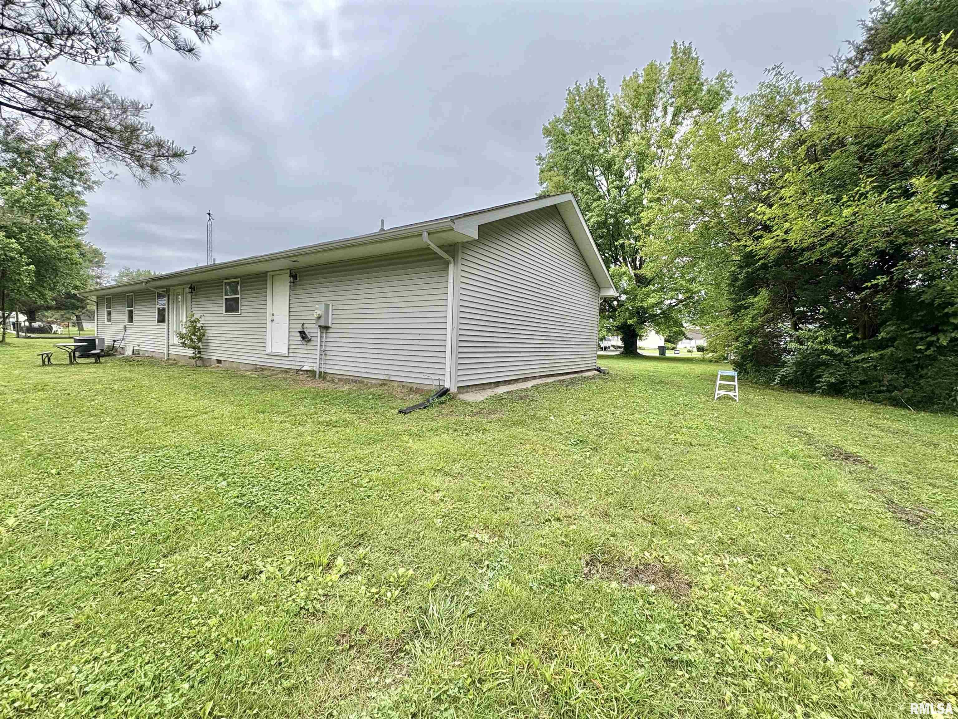 910 Fairlane Drive, Marion, Illinois image 7