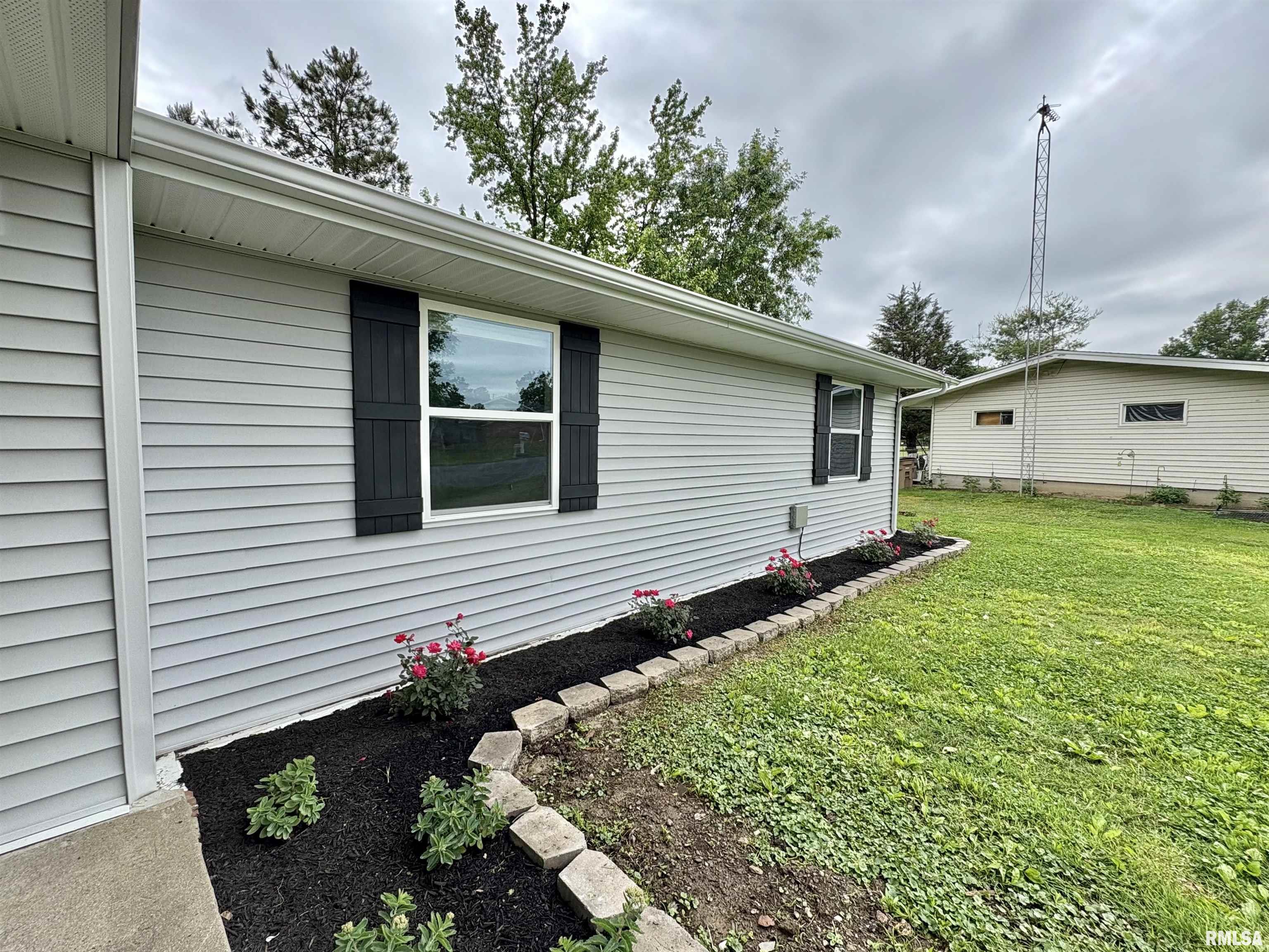 910 Fairlane Drive, Marion, Illinois image 8