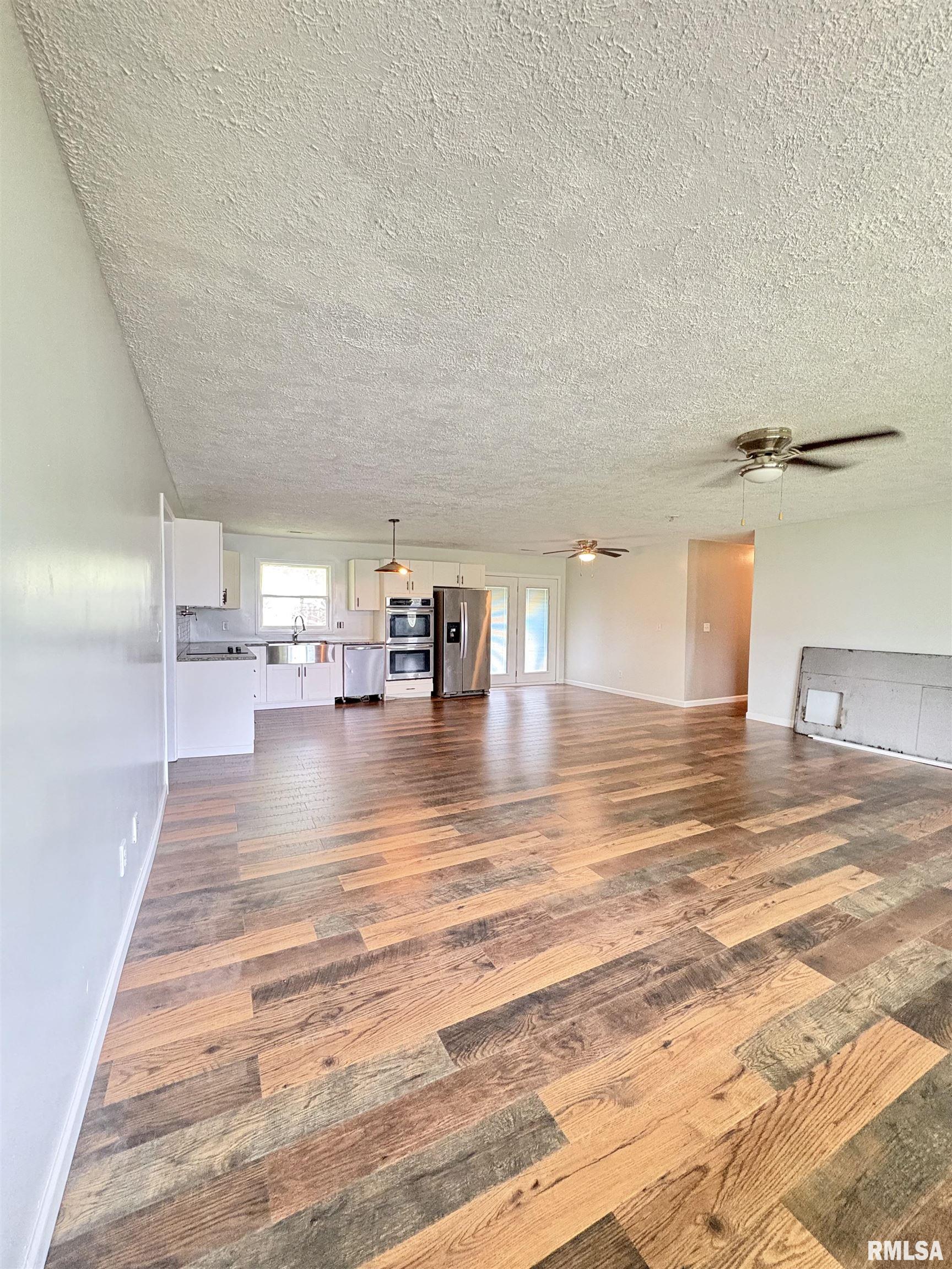 910 Fairlane Drive, Marion, Illinois image 28