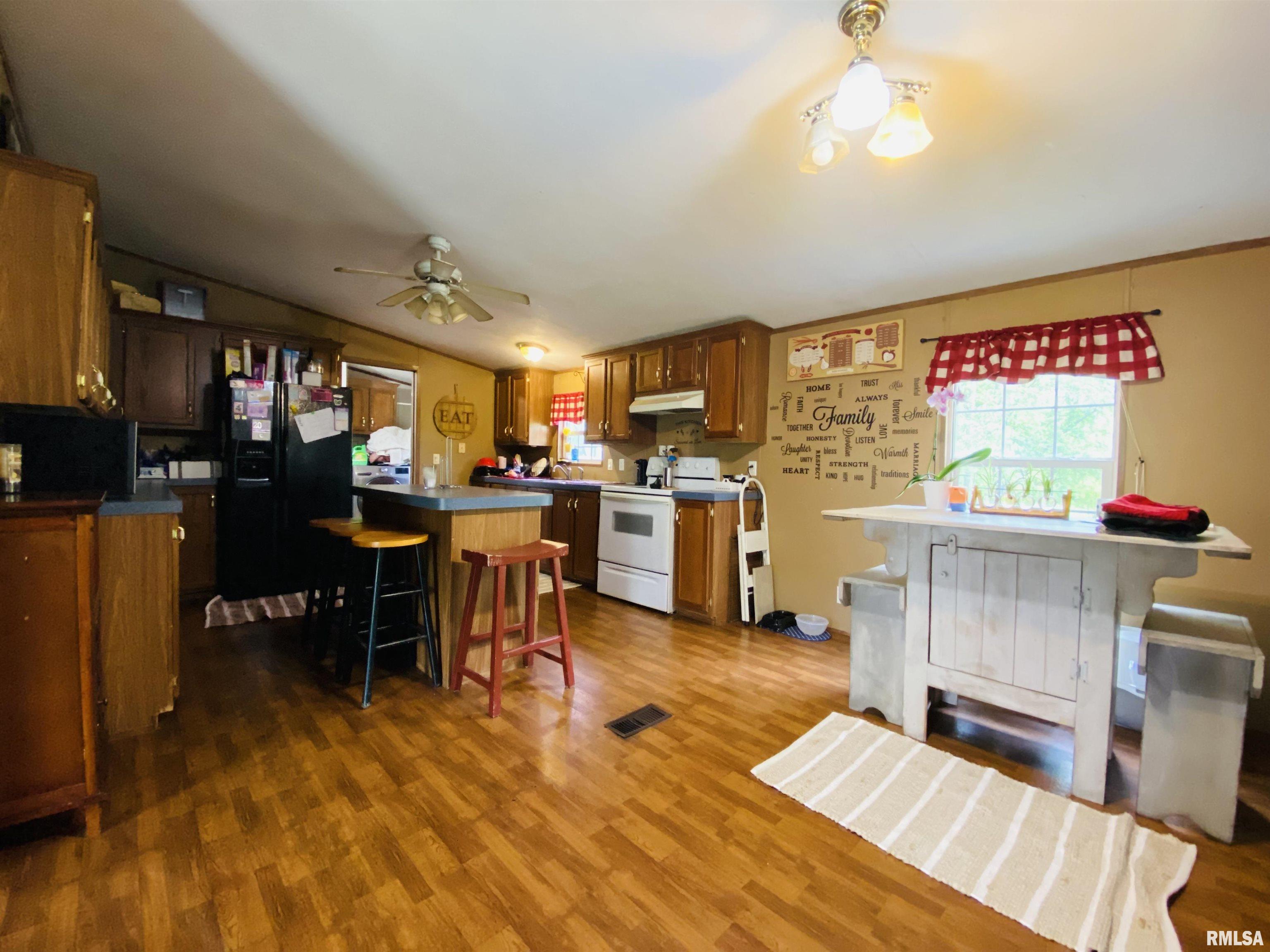 2413 North Street, Harrisburg, Illinois image 11