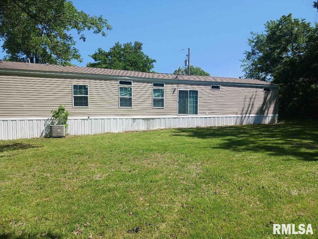 101 Adams Street, Whittington, Illinois image 10