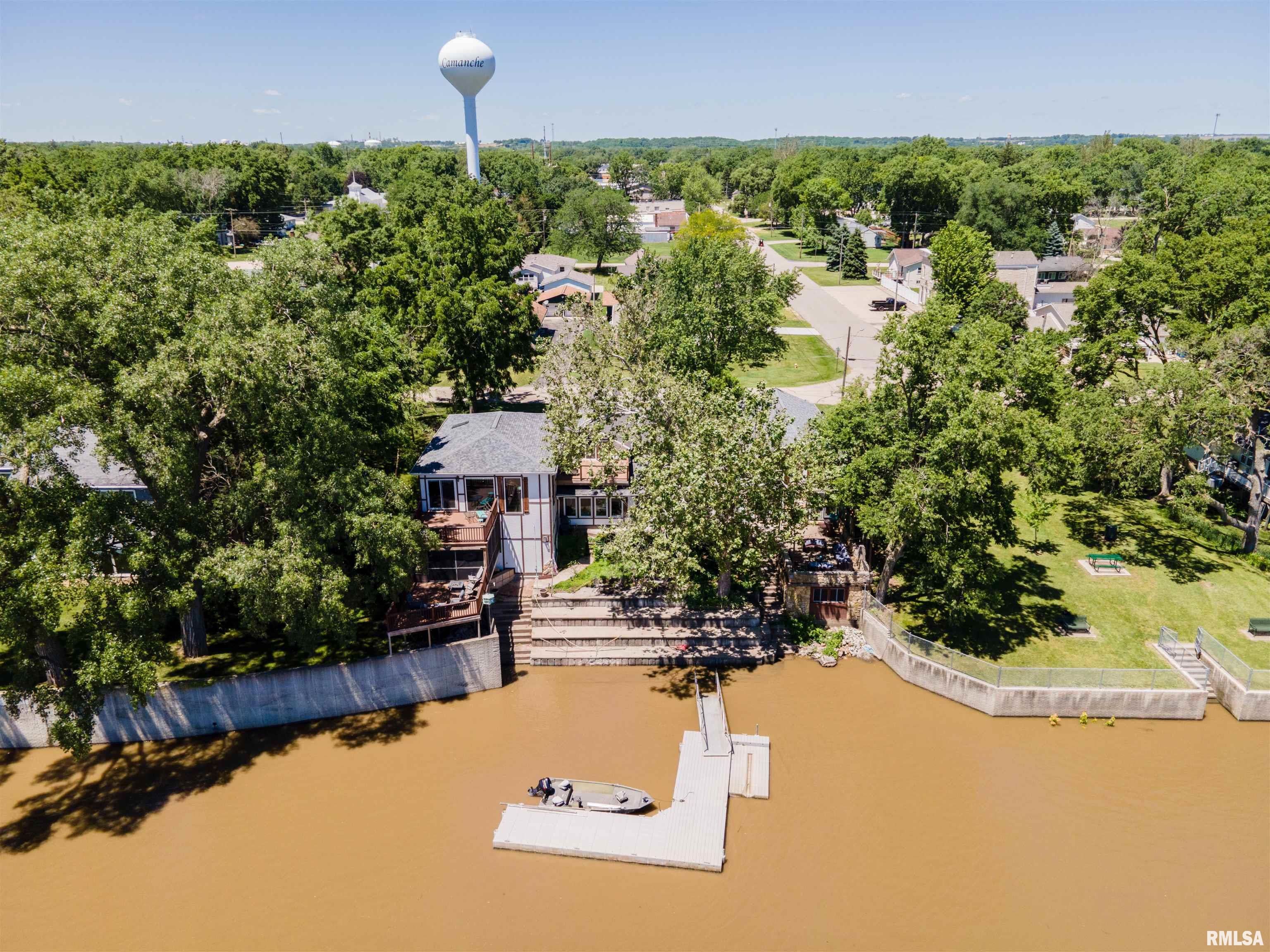 905 1st Street, Camanche, Iowa image 9