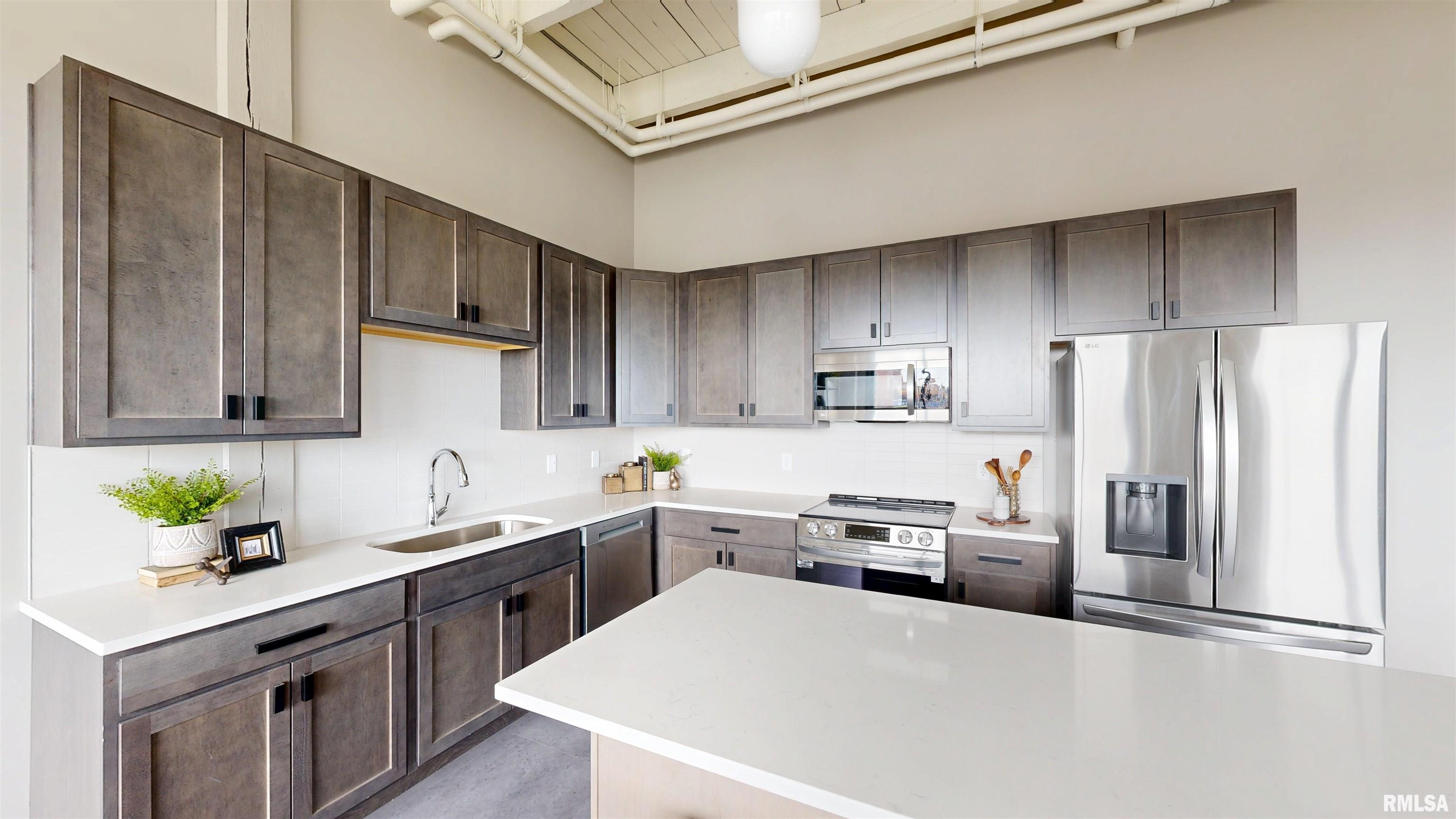 1001 SW Adams Street #304, Peoria, Illinois image 14