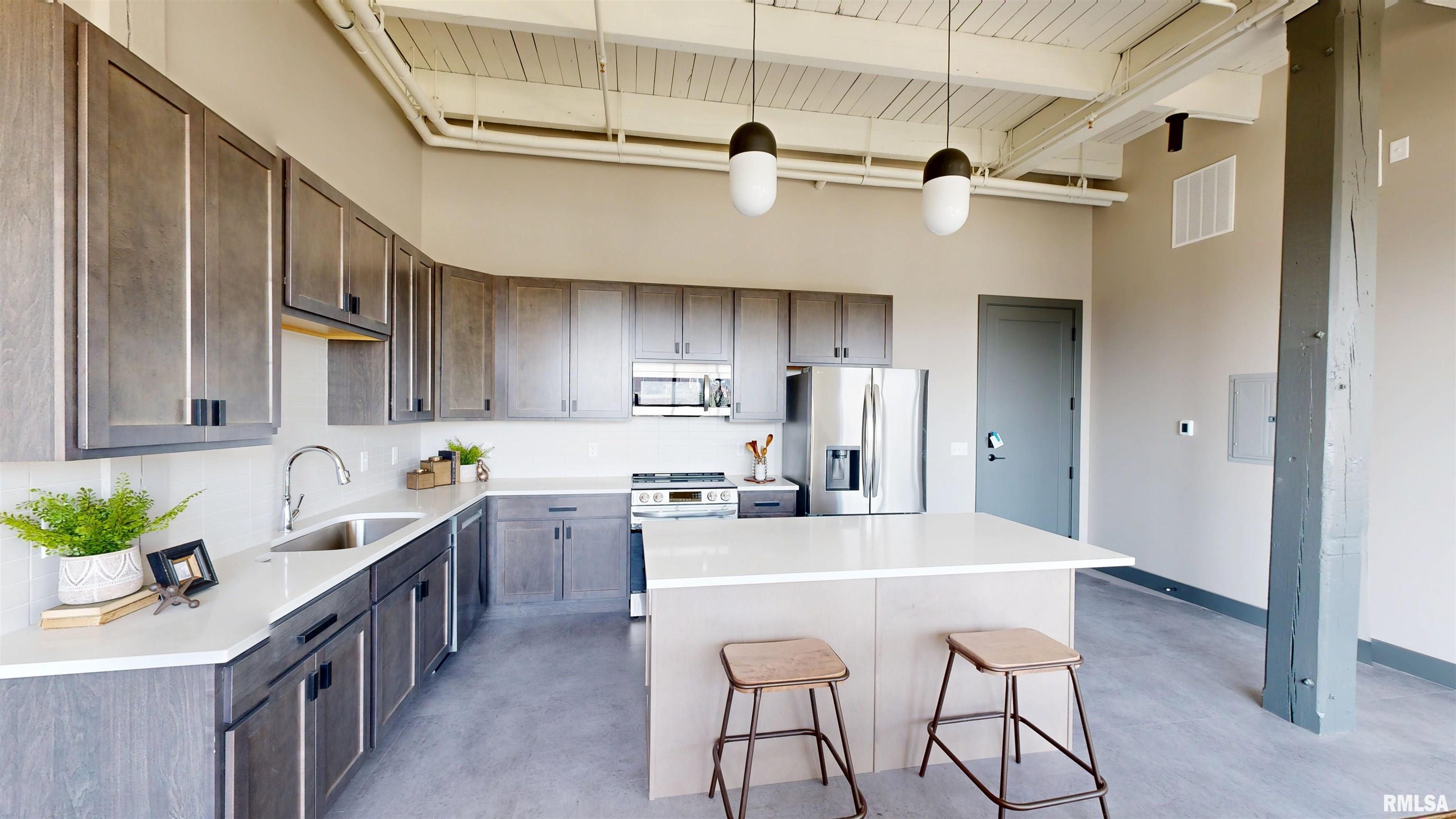 1001 SW Adams Street #304, Peoria, Illinois image 12