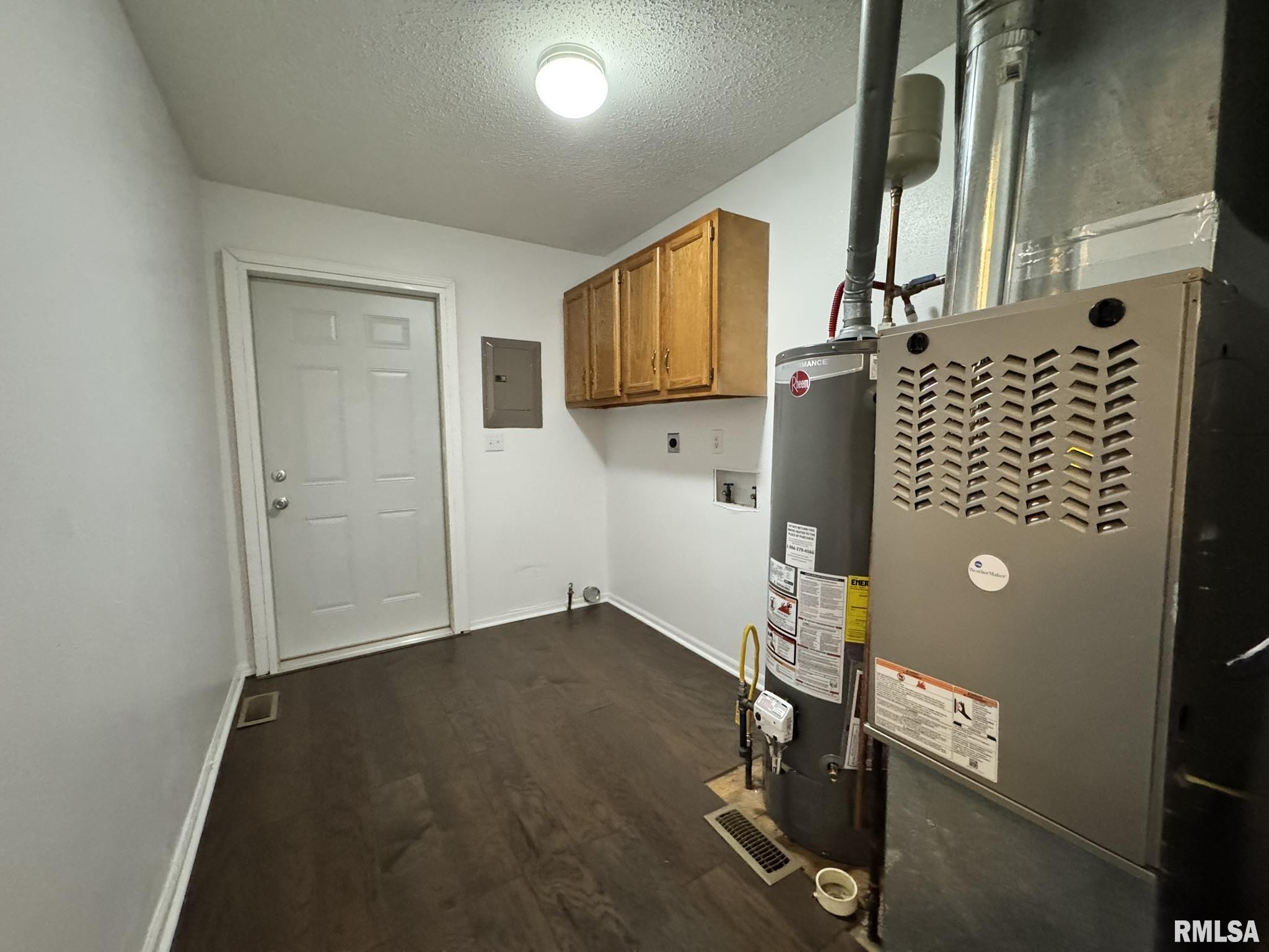 910 Allen Avenue, Jacksonville, Illinois image 13