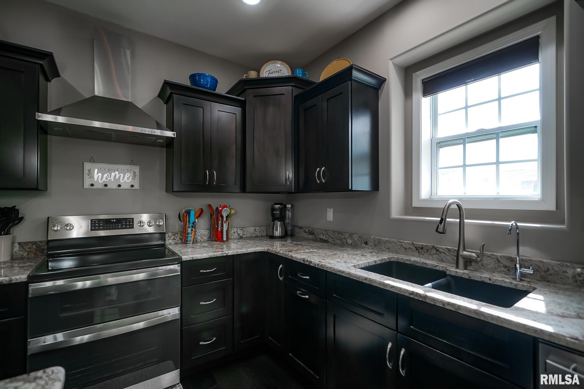 11401 N Sycamore Creek Drive, Dunlap, Illinois image 21
