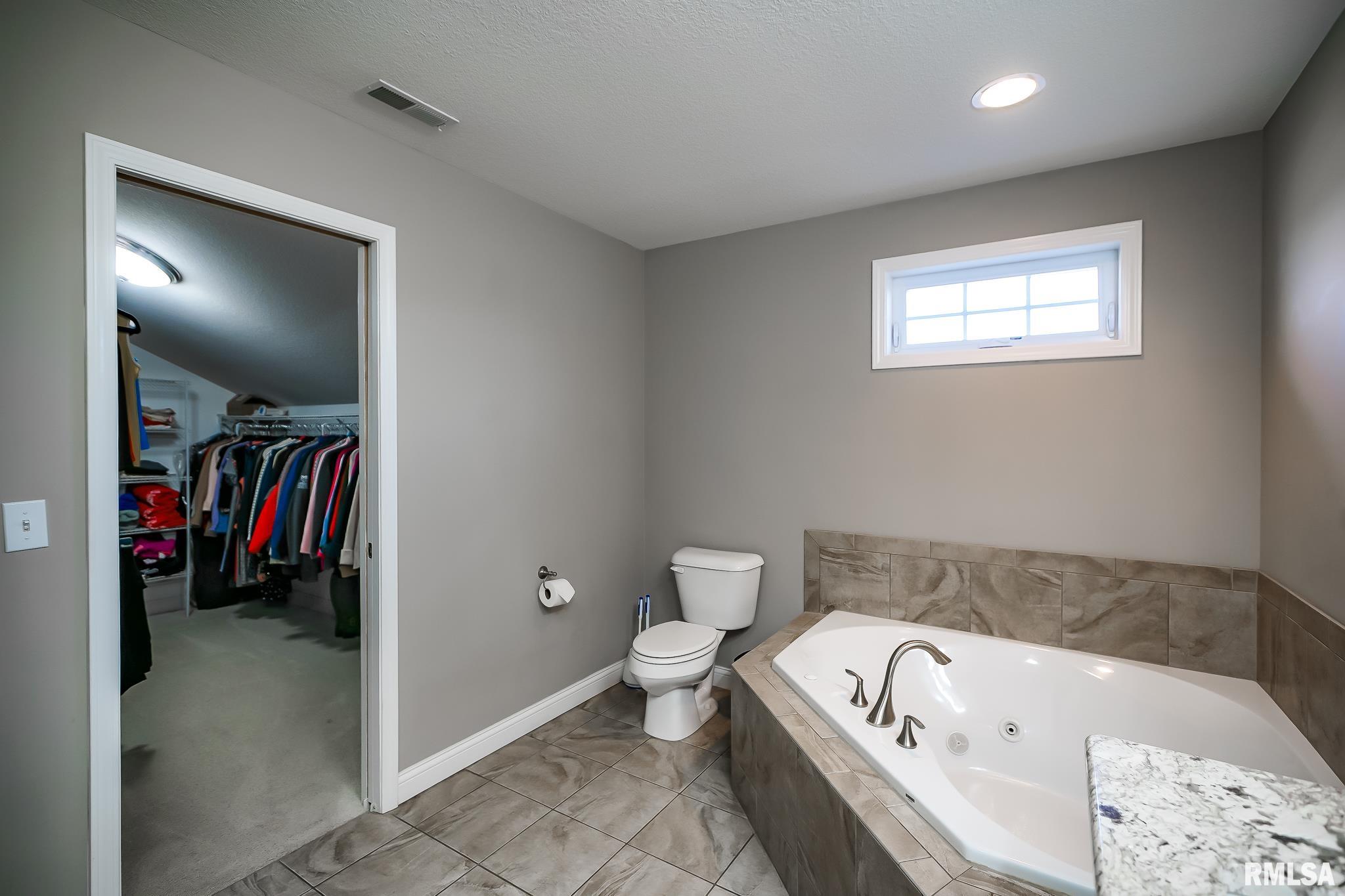 11401 N Sycamore Creek Drive, Dunlap, Illinois image 49