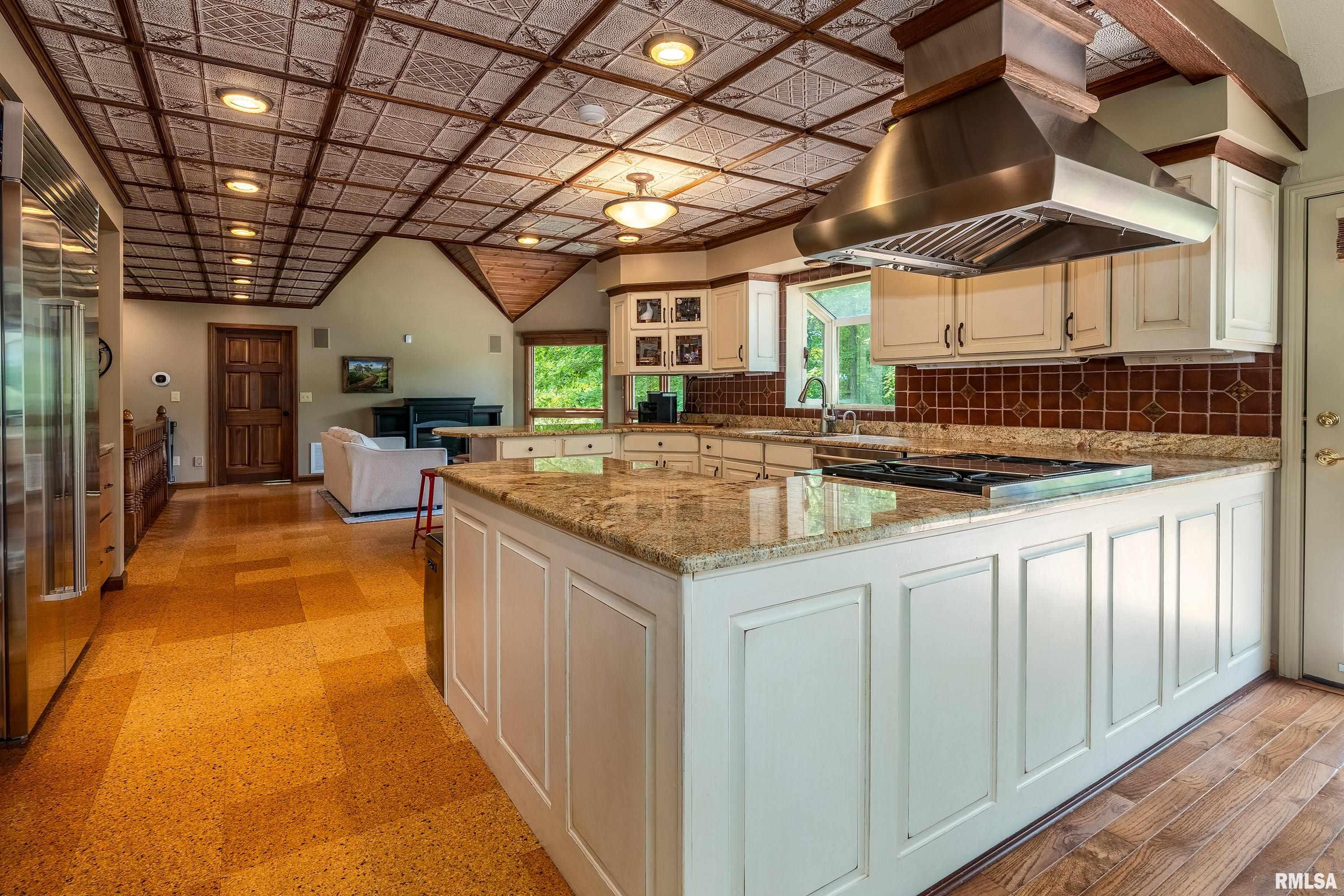9 White Deer Run, Makanda, Illinois image 13