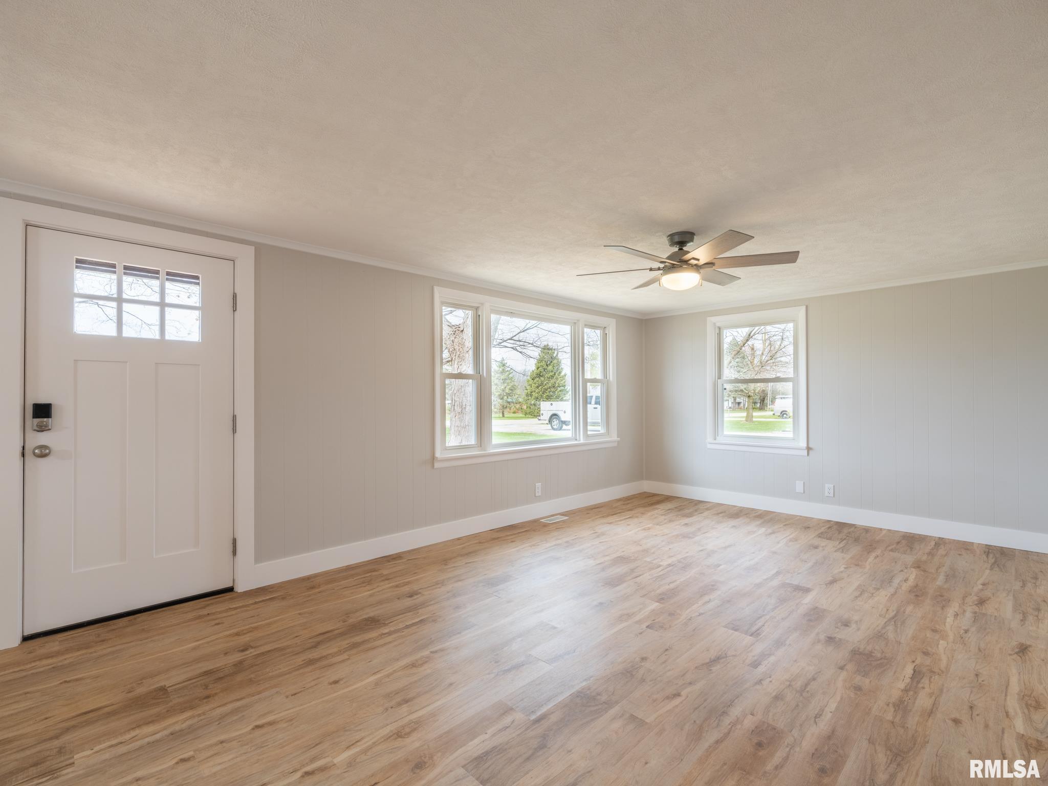 1516 Hickory Point Road, Metamora, Illinois image 3