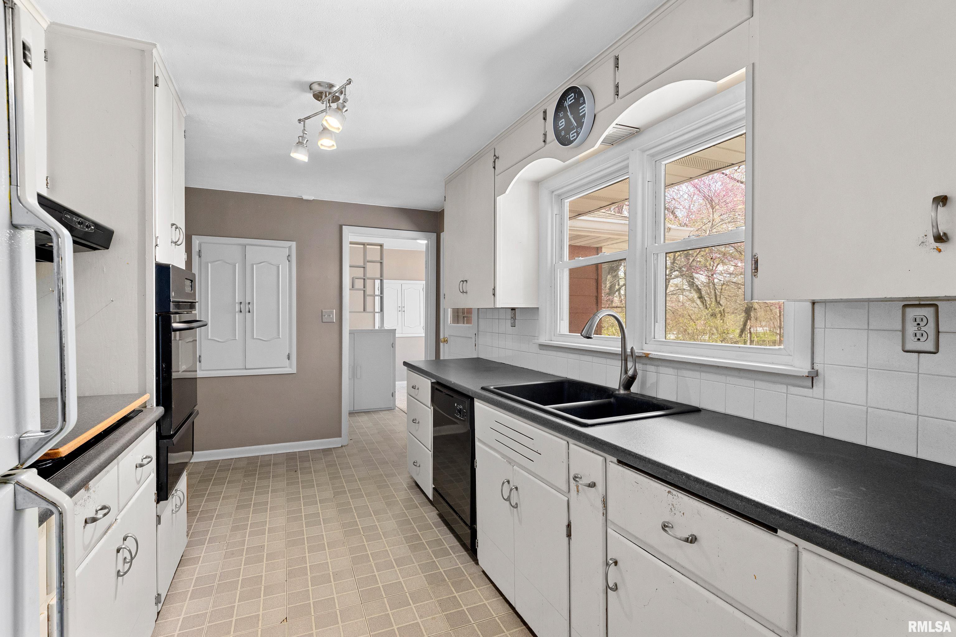 5309 N Sherwood Avenue, Peoria, Illinois image 14