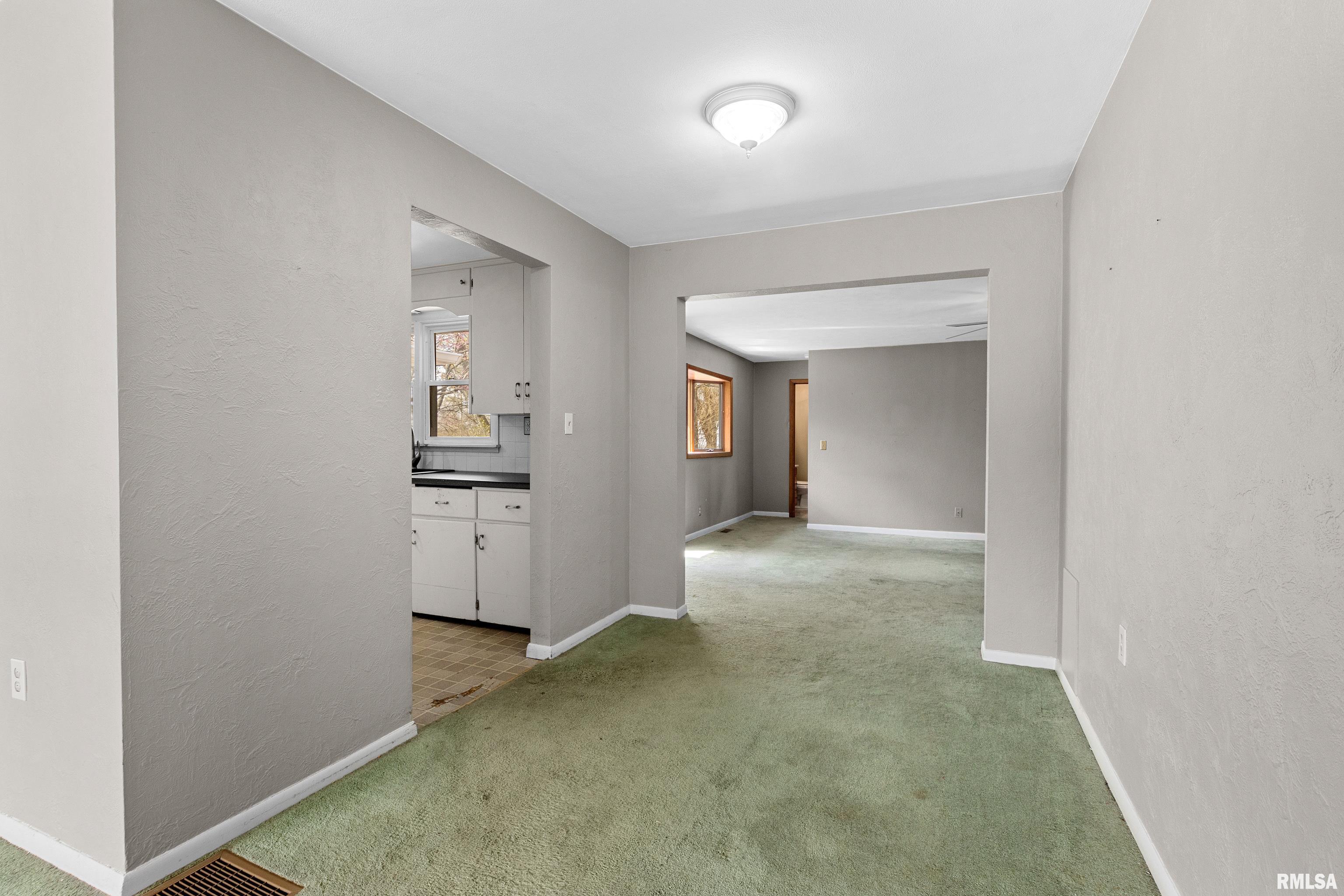 5309 N Sherwood Avenue, Peoria, Illinois image 13